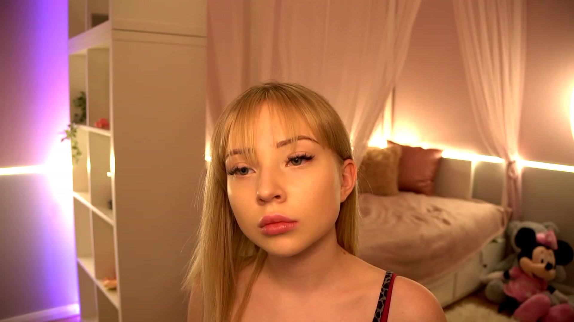 Gallery image thumbnail from Blondebbygirl's myfreecams stream on, 01/07/2023, 20:02 image 13 of 20
