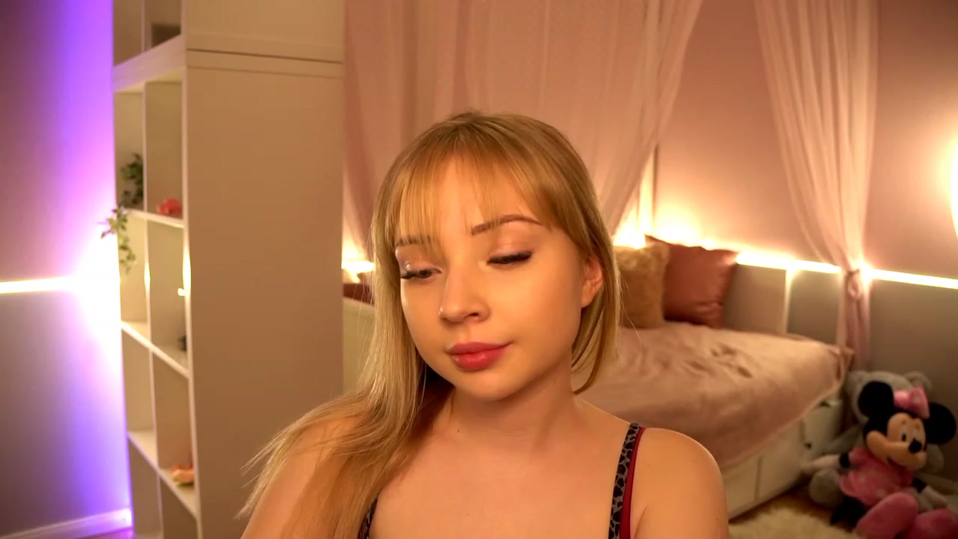 Gallery image thumbnail from Blondebbygirl's myfreecams stream on, 01/07/2023, 20:02 image 6 of 20
