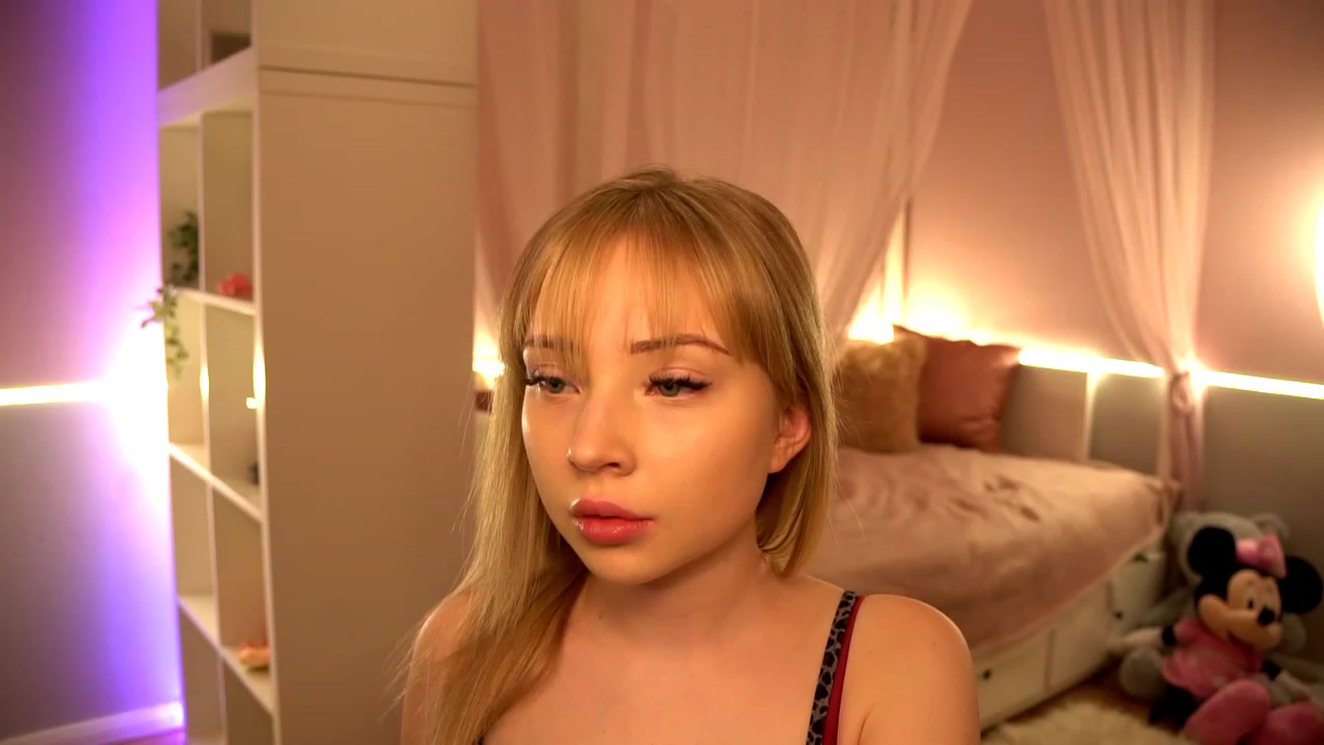 Gallery image thumbnail from Blondebbygirl's myfreecams stream on, 01/07/2023, 20:02 image 8 of 20