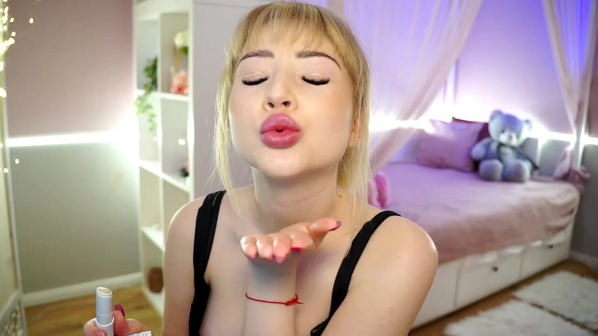 Gallery image thumbnail from Blondebbygirl's myfreecams stream on, 02/04/2023, 12:16 image 2 of 20