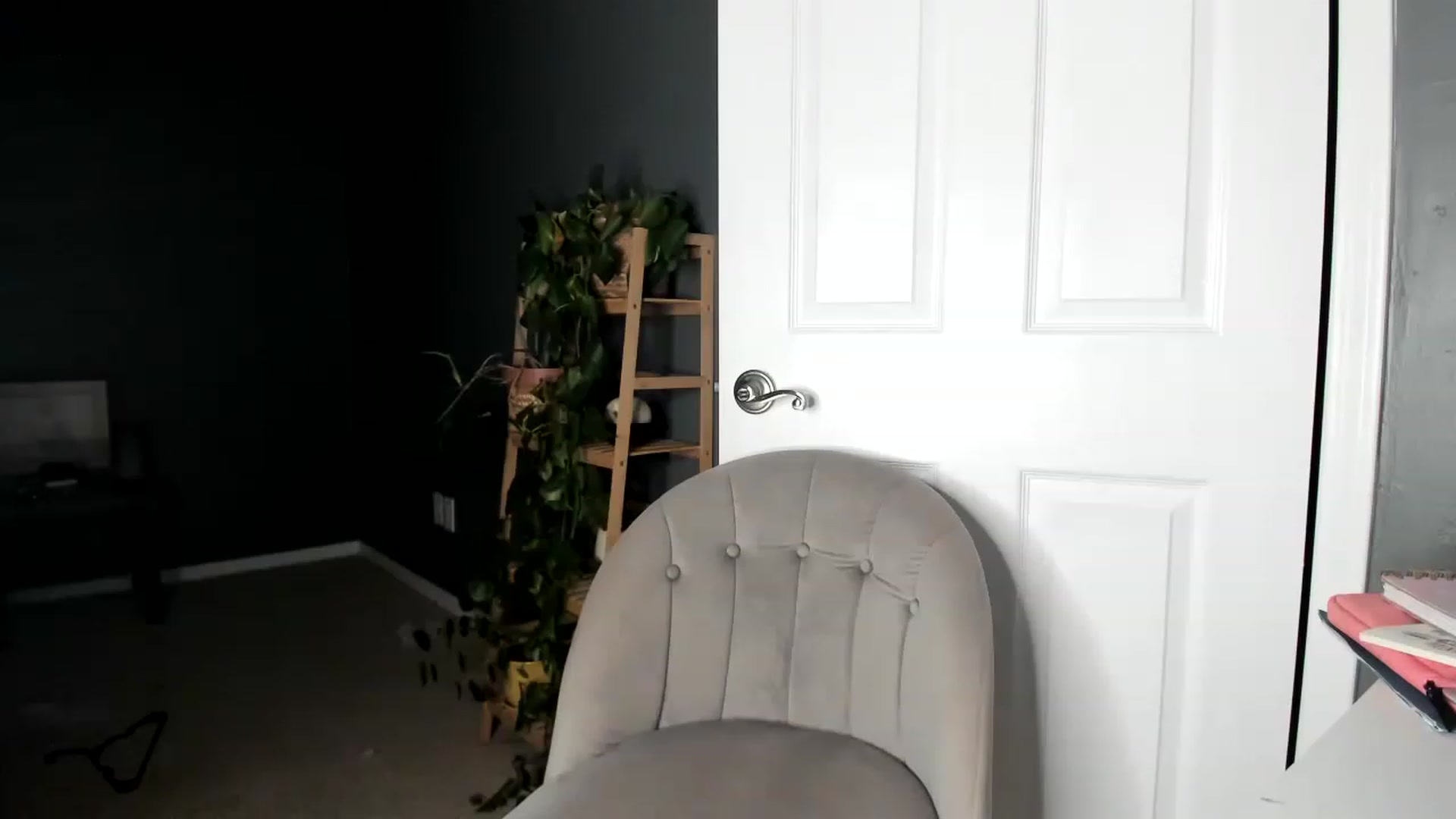 Gallery image thumbnail from Blondebootyx's myfreecams stream on, 12/02/2022, 24:39 image 9 of 20