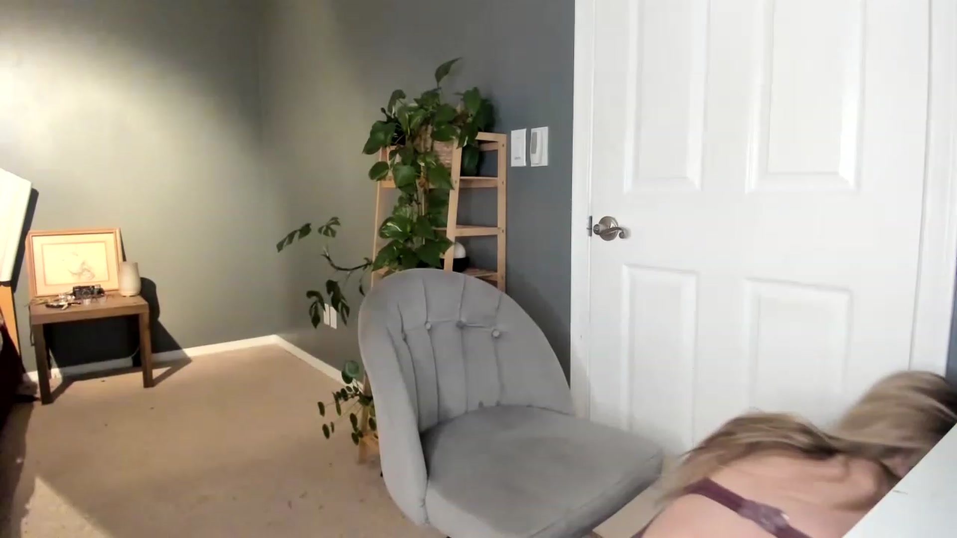 Gallery image thumbnail from Blondebootyx's myfreecams stream on, 12/31/2022, 04:20 image 18 of 20