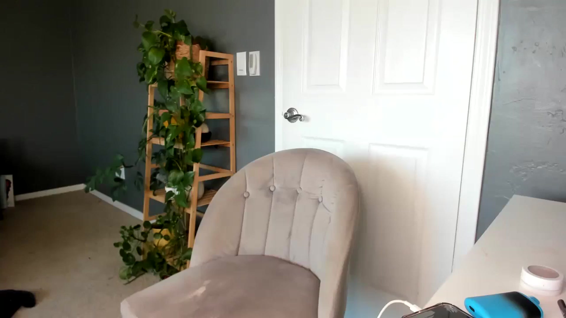 Gallery image thumbnail from Blondebootyx's myfreecams stream on, 11/13/2023, 22:33 image 17 of 20
