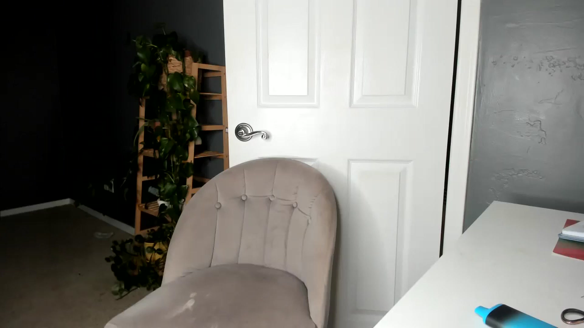 Gallery image thumbnail from Blondebootyx's myfreecams stream on, 11/16/2023, 04:13 image 11 of 20