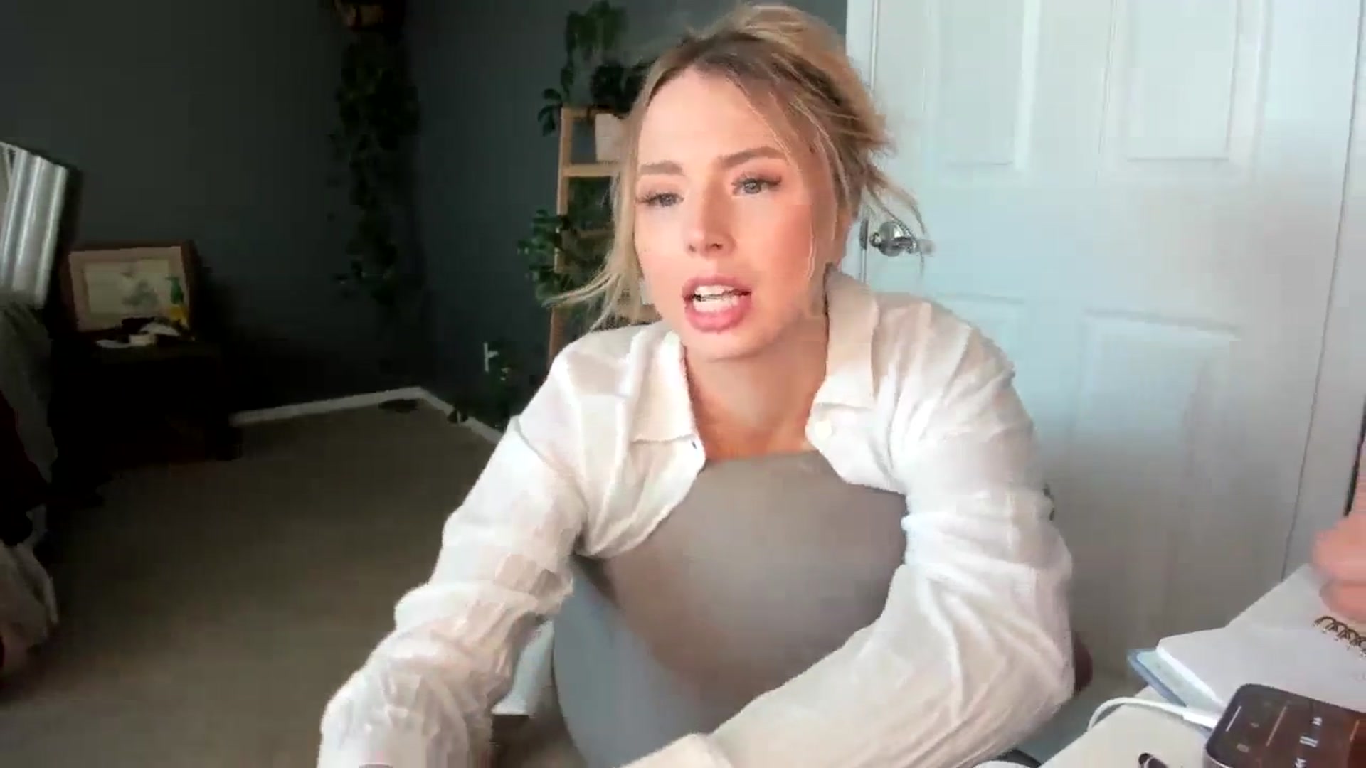 Gallery image thumbnail from Blondebootyx's myfreecams stream on, 12/10/2023, 22:44 image 17 of 20