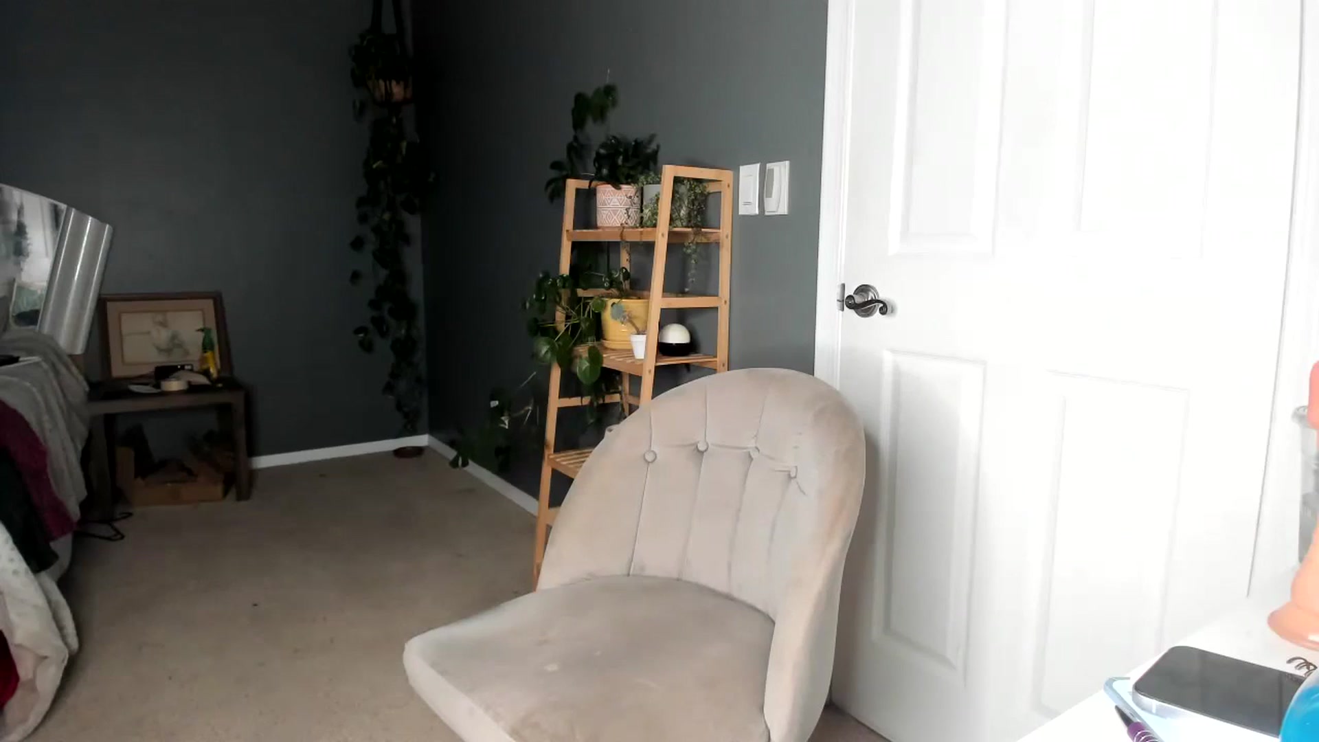 Gallery image thumbnail from Blondebootyx's myfreecams stream on, 12/11/2023, 01:43 image 4 of 20
