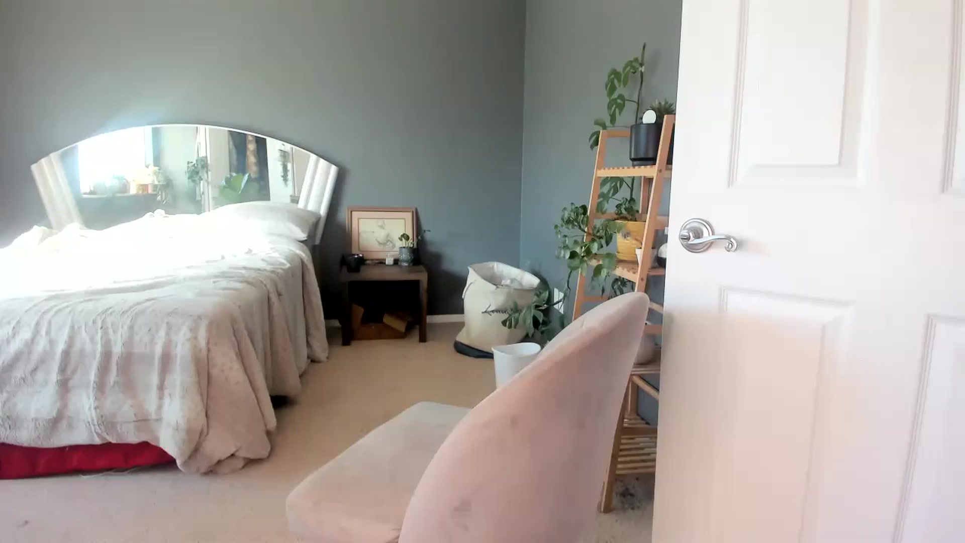 Gallery image thumbnail from Blondebootyx's myfreecams stream on, 01/06/2024, 17:01 image 7 of 20