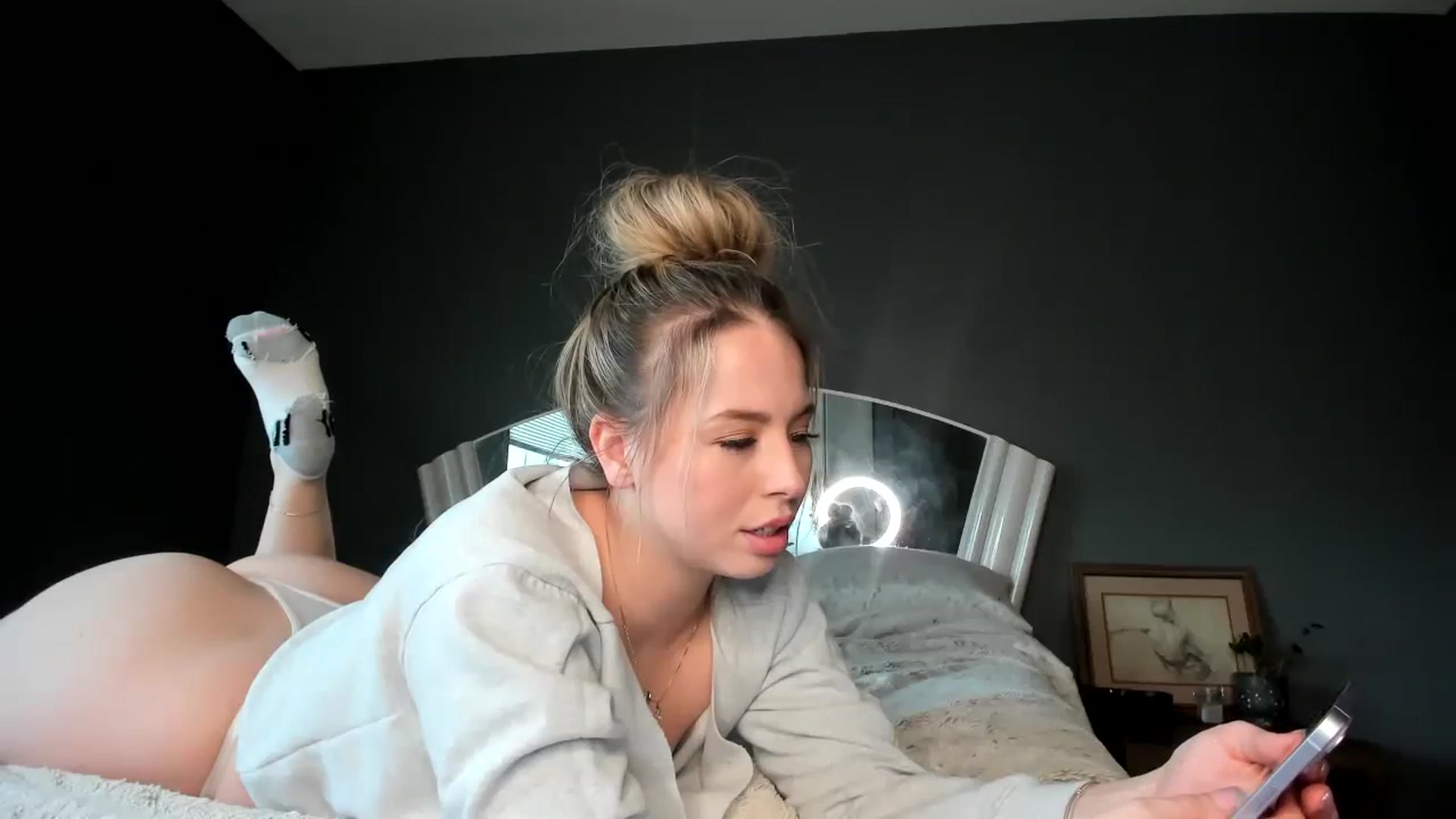 Gallery image thumbnail from Blondebootyx's myfreecams stream on, 01/09/2024, 21:26 image 5 of 20