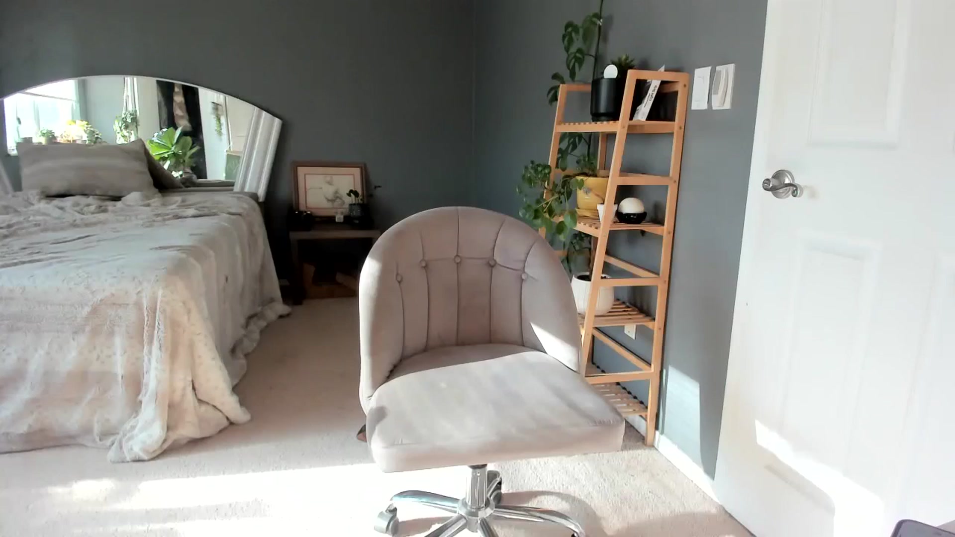 Gallery image thumbnail from Blondebootyx's myfreecams stream on, 01/10/2024, 21:04 image 15 of 20
