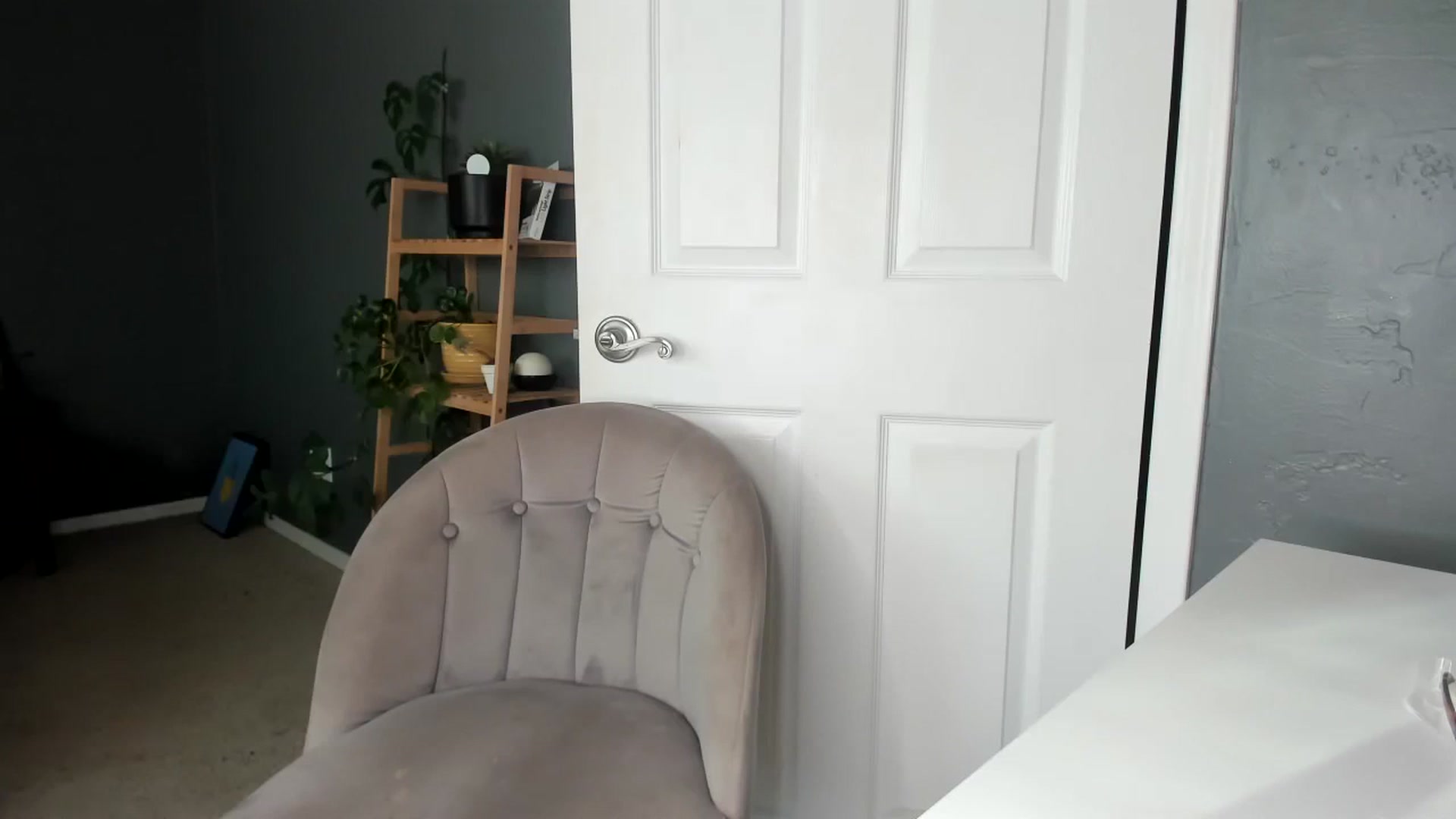 Gallery image thumbnail from Blondebootyx's myfreecams stream on, 01/13/2024, 22:39 image 7 of 20