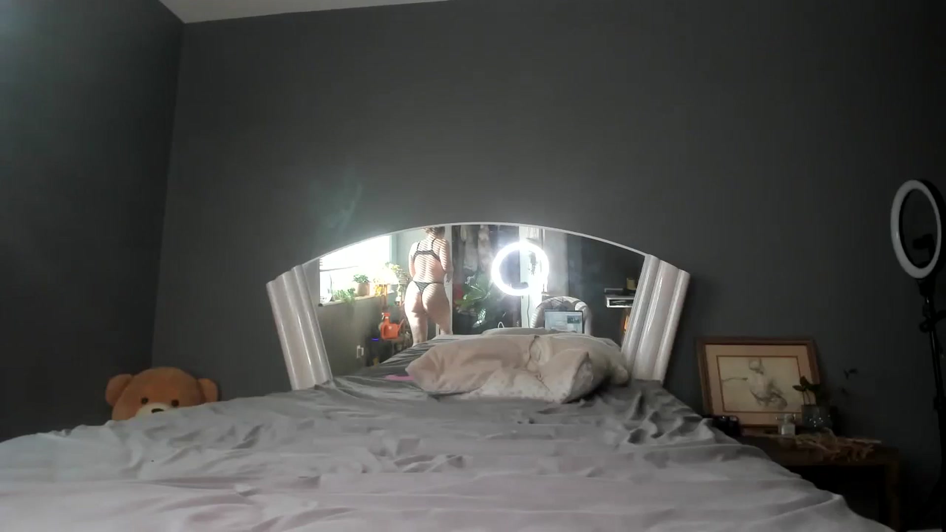 Gallery image thumbnail from Blondebootyx's myfreecams stream on, 01/28/2024, 21:50 image 5 of 20