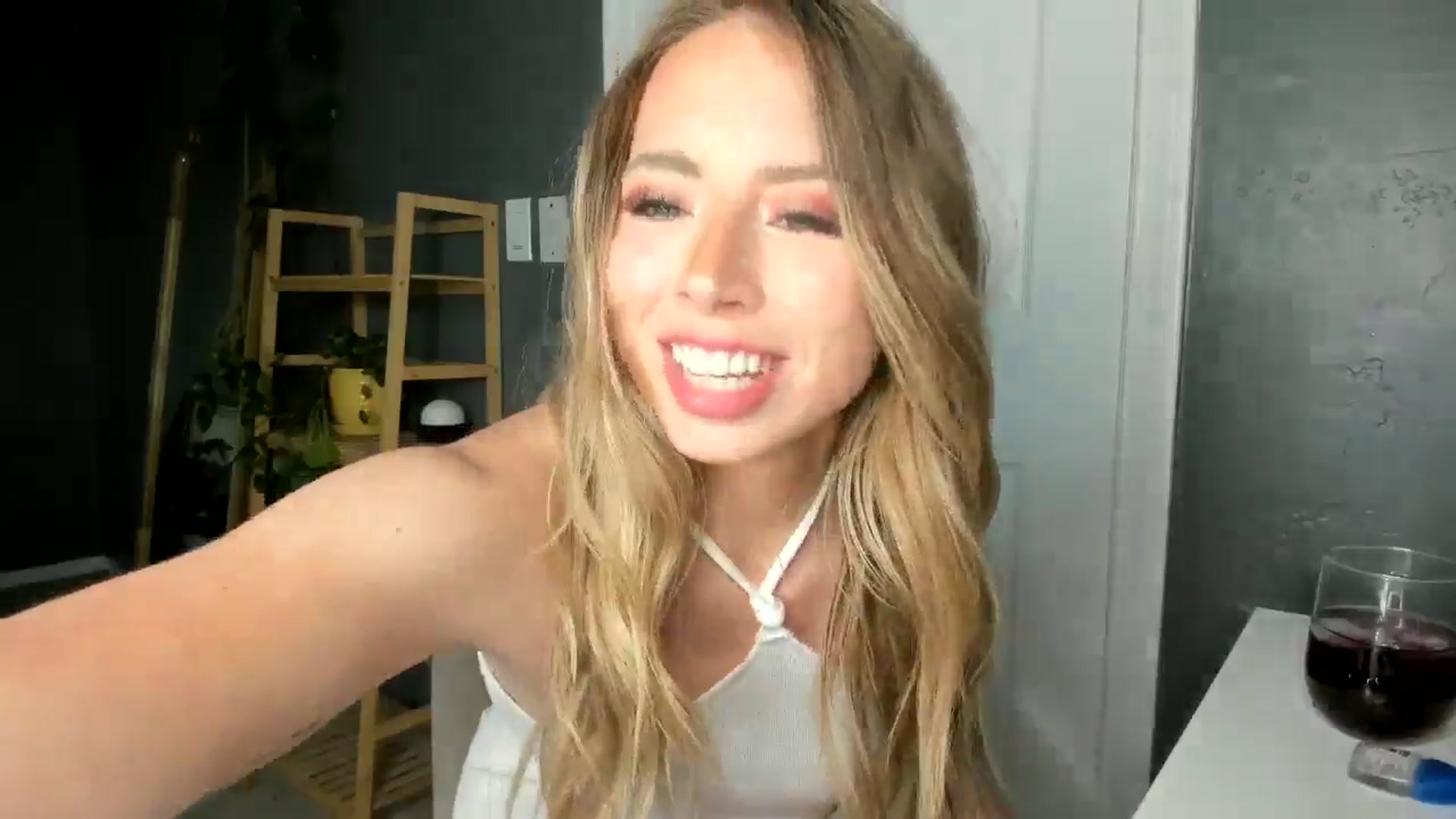 Gallery image thumbnail from Blondebootyx's myfreecams stream on, 07/09/2024, 24:27 image 5 of 20