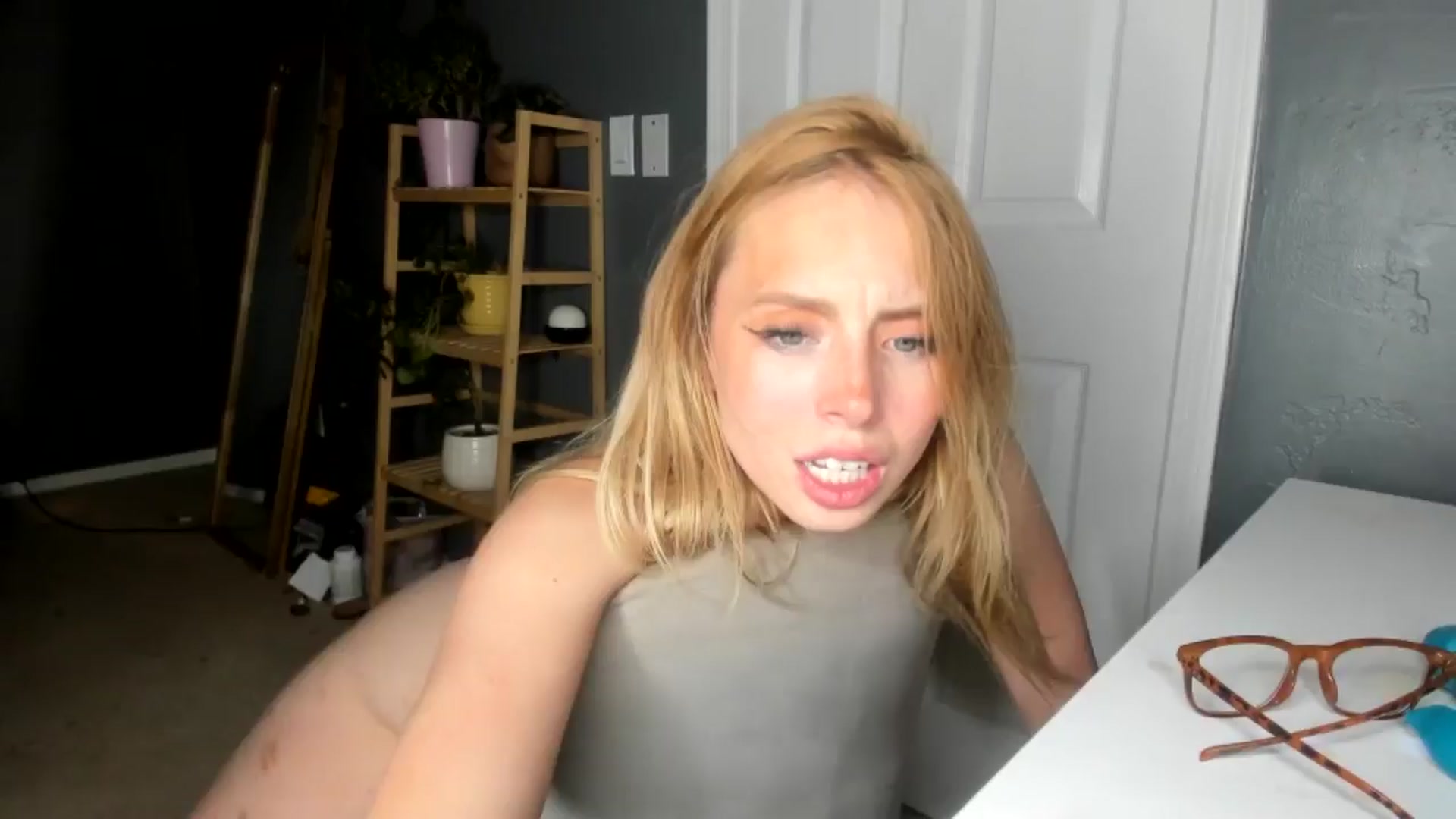 Gallery image thumbnail from Blondebootyx's myfreecams stream on, 08/31/2024, 08:04 image 1 of 20