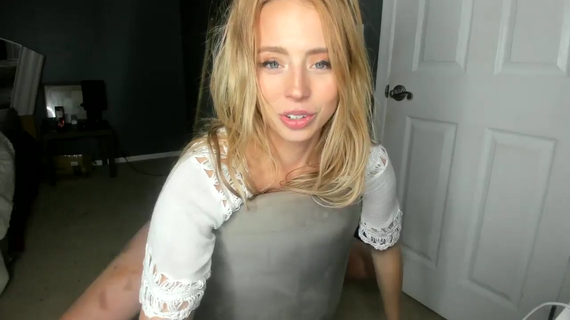 Gallery image thumbnail from Blondebootyx's myfreecams stream on, 09/01/2024, 05:38 image 2 of 20