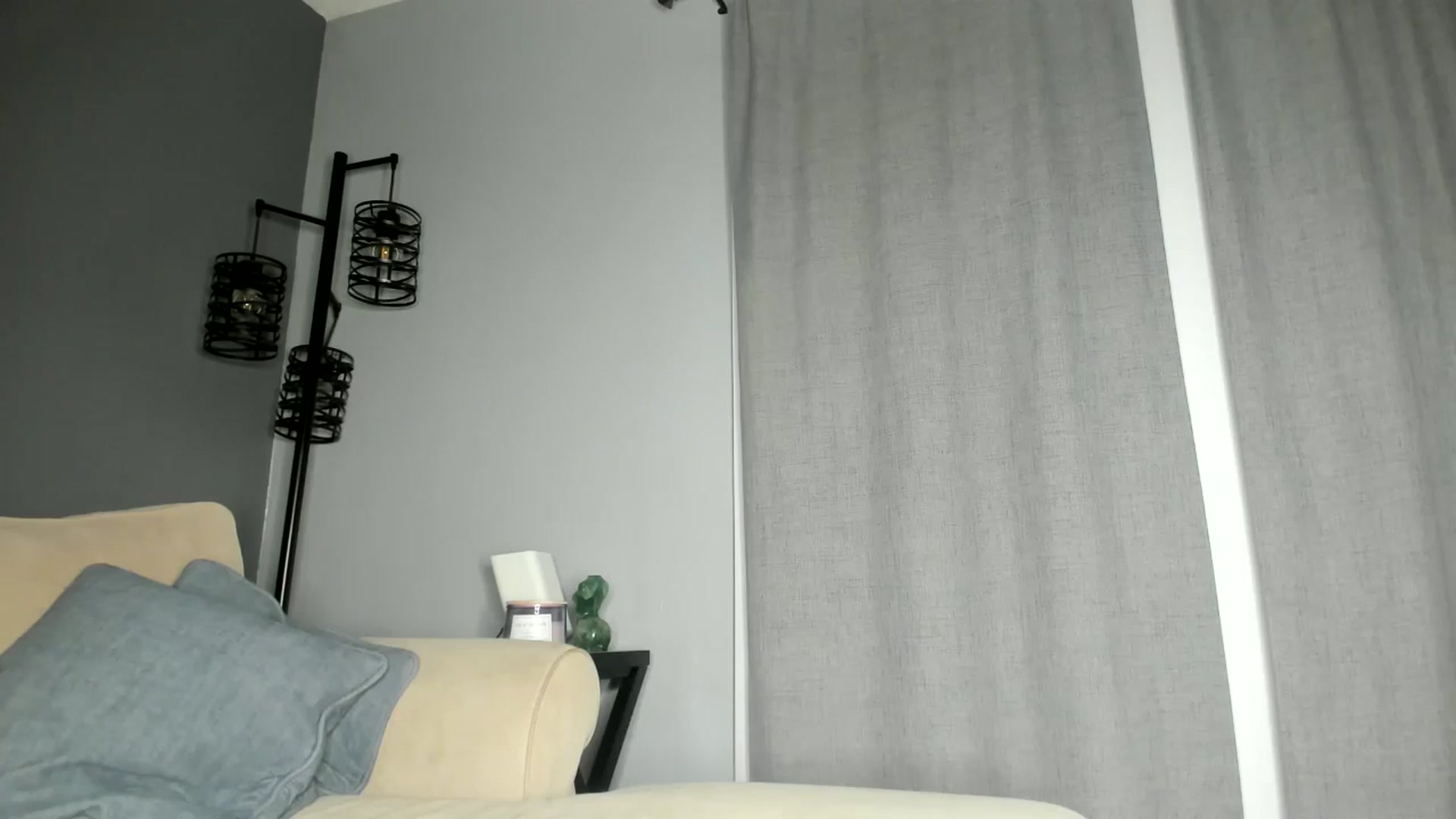 Gallery image thumbnail from Blondebootyx's myfreecams stream on, 09/15/2024, 06:50 image 18 of 20