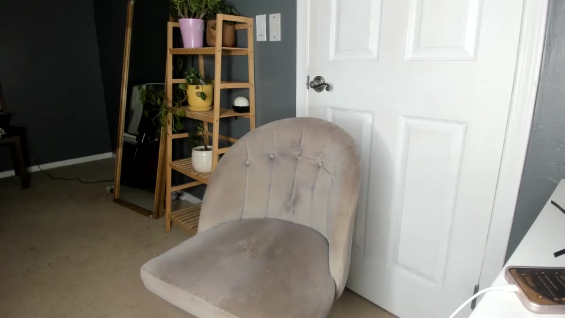 Gallery image thumbnail from Blondebootyx's myfreecams stream on, 10/13/2024, 03:16 image 19 of 20
