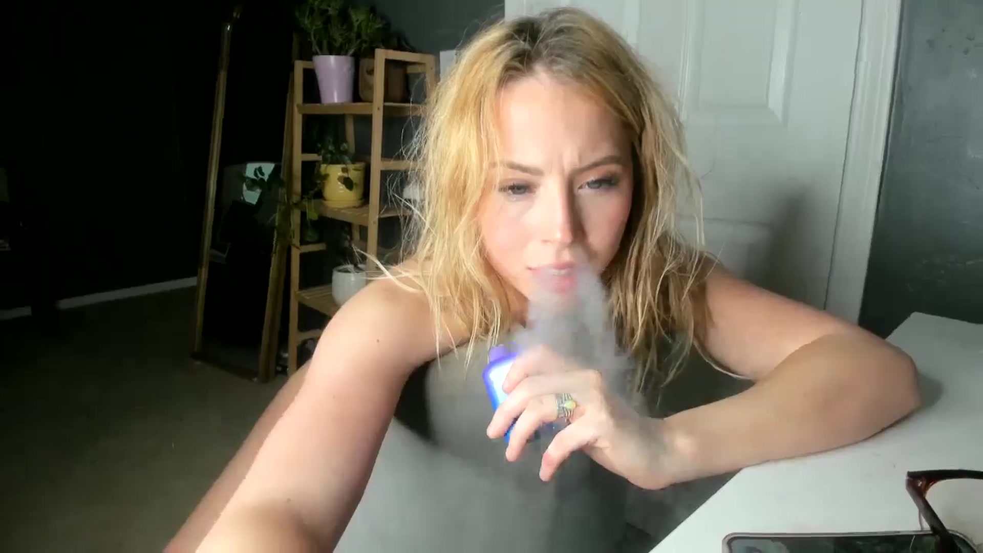 Gallery image thumbnail from Blondebootyx's myfreecams stream on, 10/18/2024, 22:02 image 9 of 20