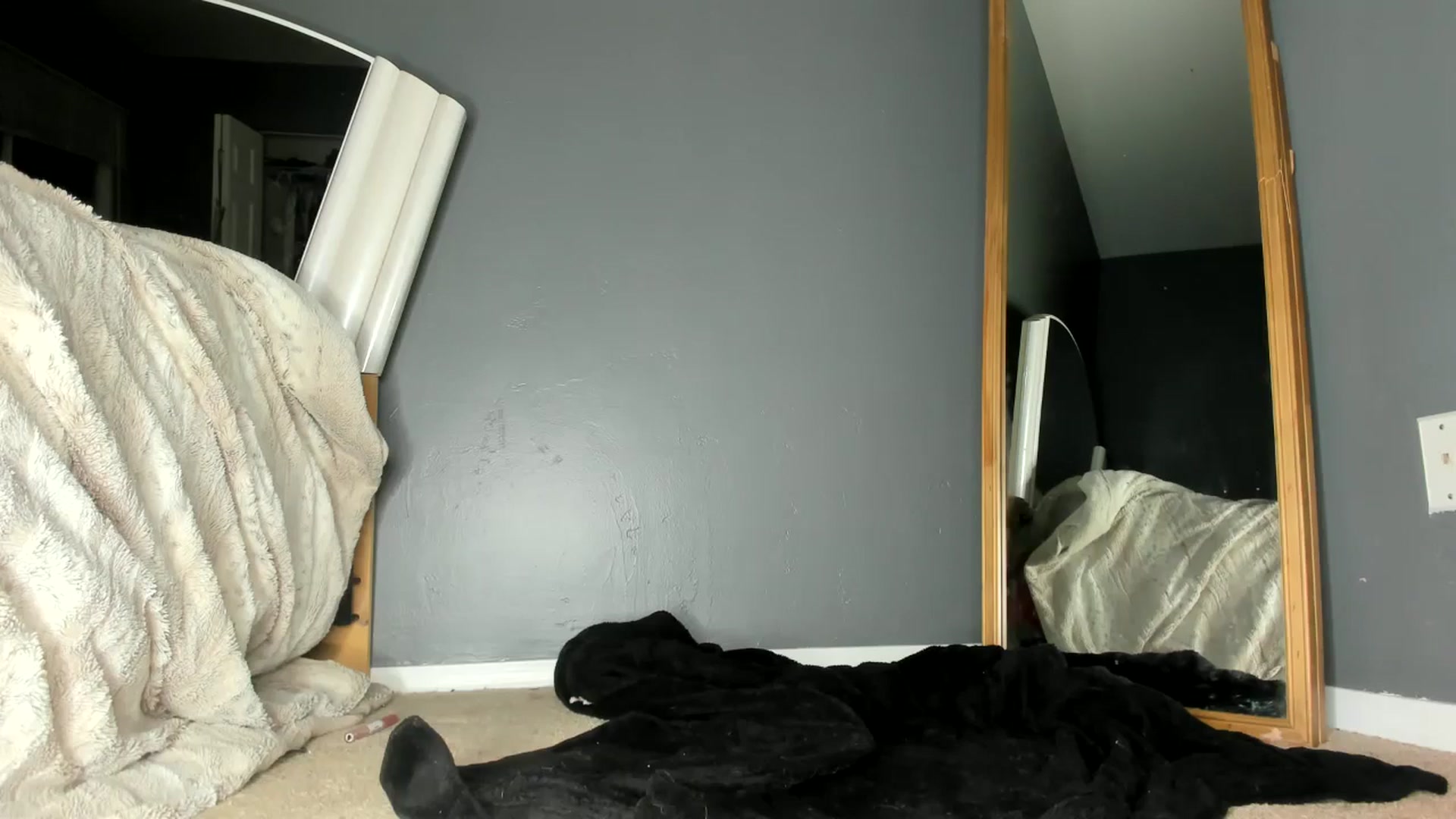 Gallery image thumbnail from Blondebootyx's myfreecams stream on, 10/22/2024, 04:42 image 16 of 20