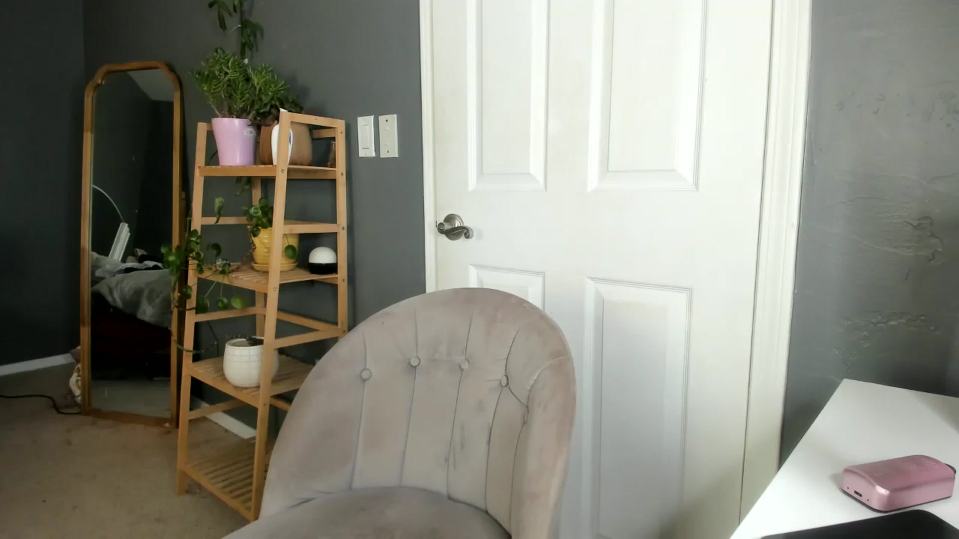 Gallery image thumbnail from Blondebootyx's myfreecams stream on, 12/11/2024, 22:39 image 17 of 20