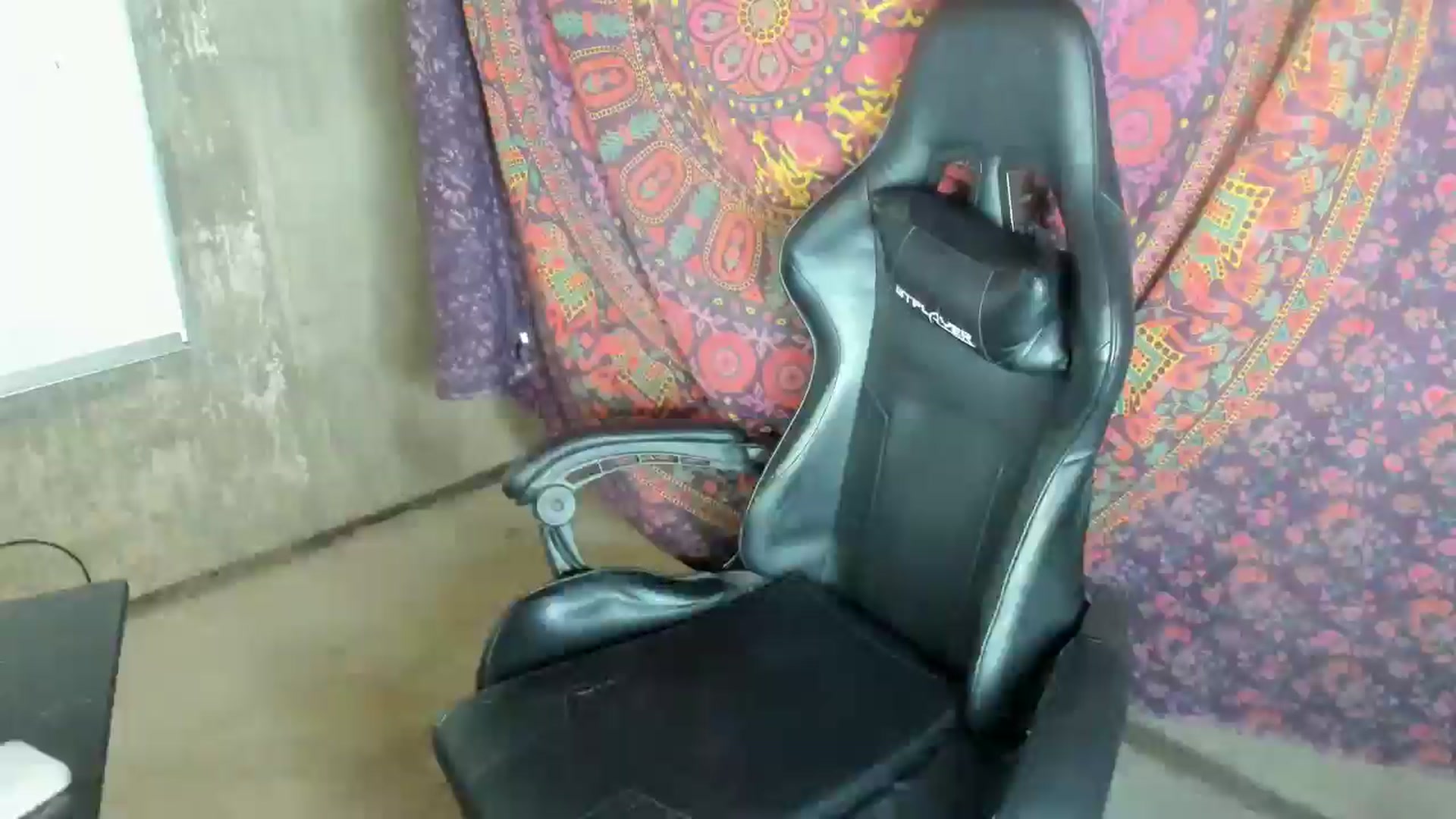 Gallery image thumbnail from Blondebootyx's myfreecams stream on, 04/19/2025, 04:42 image 17 of 20