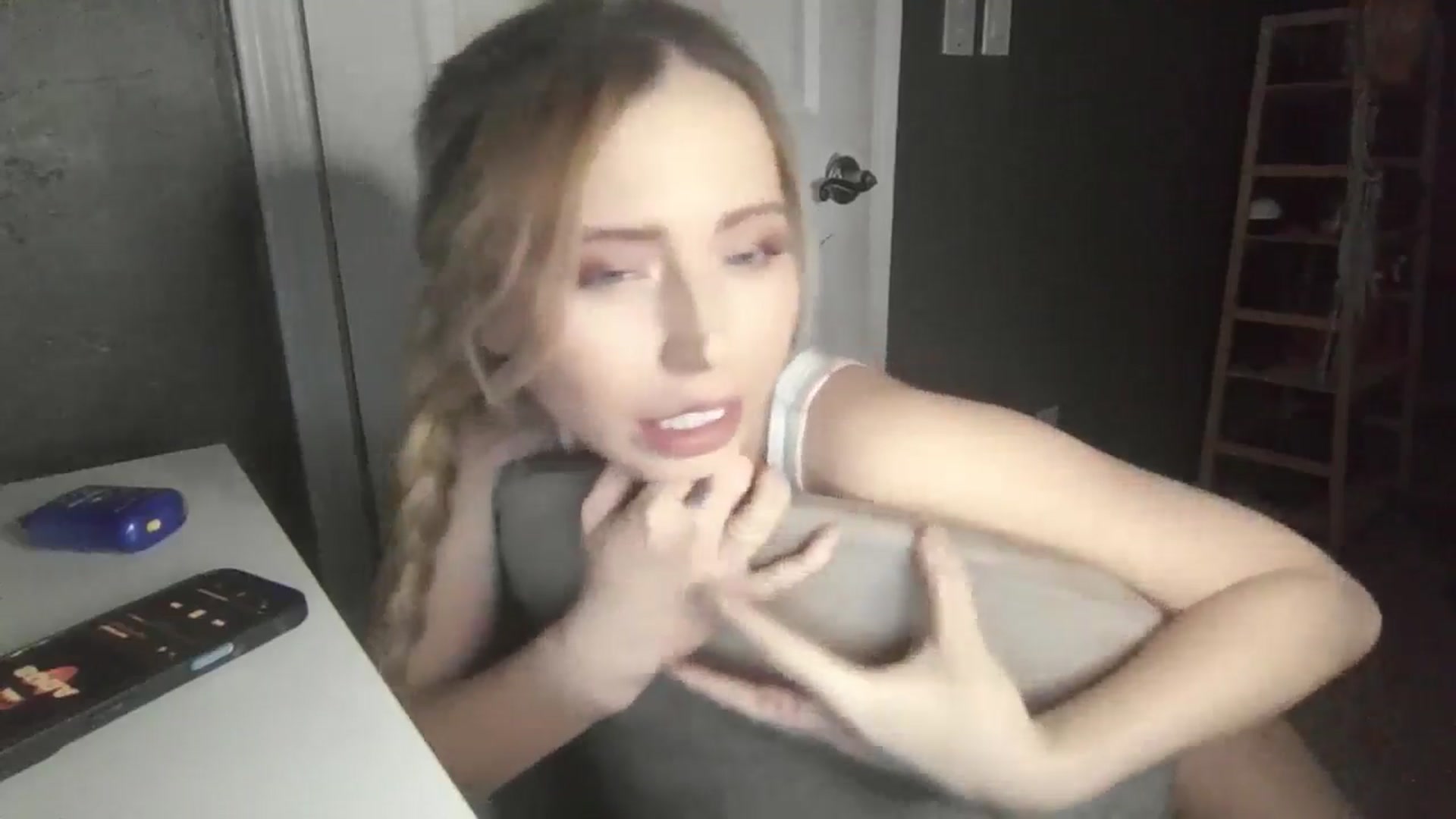 Gallery image thumbnail from Blondebootyx's myfreecams stream on, 03/01/2026, 11:24 image 12 of 20