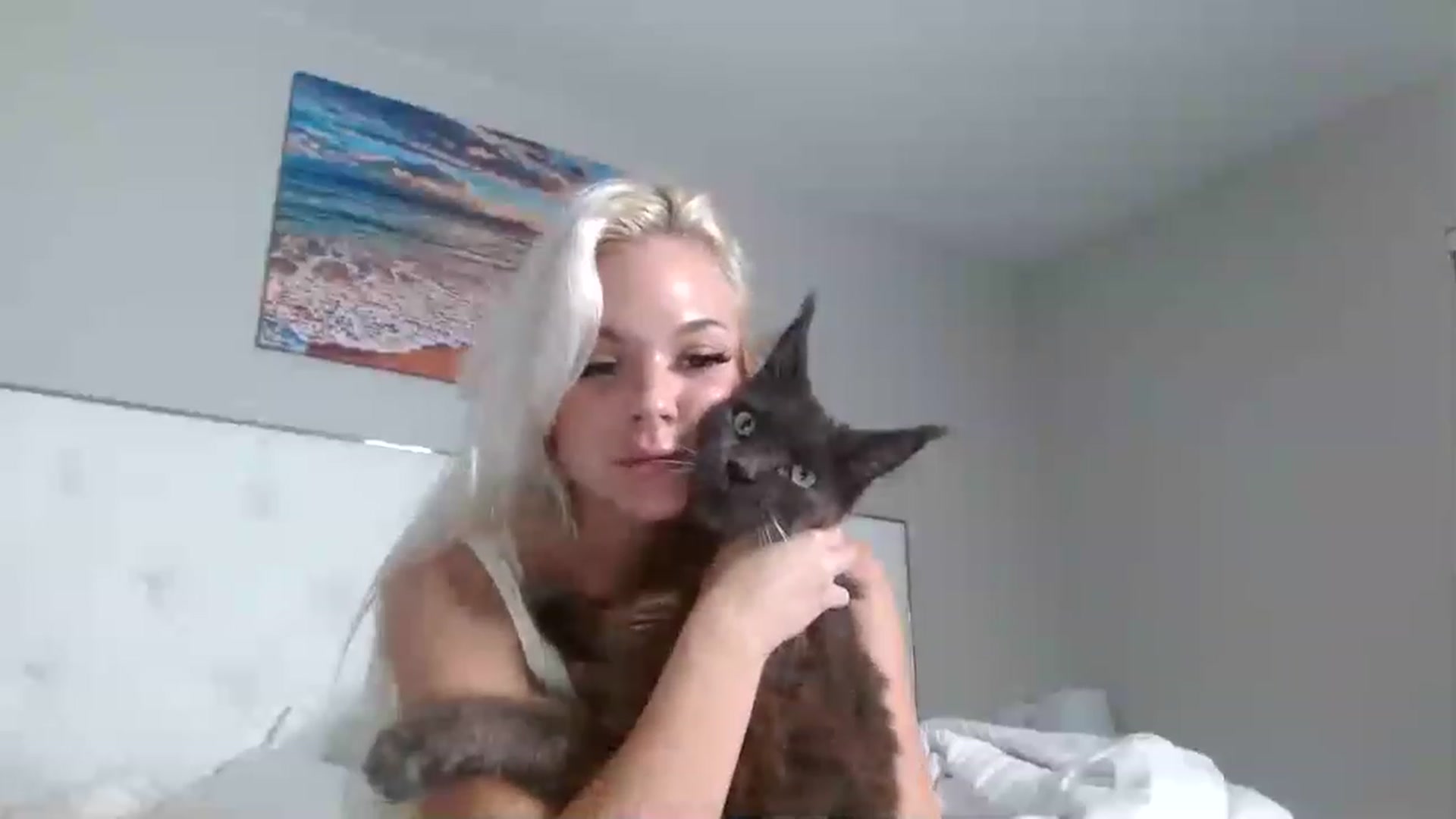 Gallery image thumbnail from Blondebunny5's myfreecams stream on, 01/03/2023, 01:41 image 18 of 20