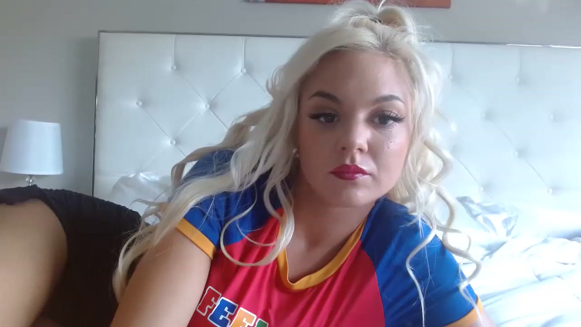 Gallery image thumbnail from Blondebunny5's myfreecams stream on, 01/19/2023, 18:22 image 2 of 20