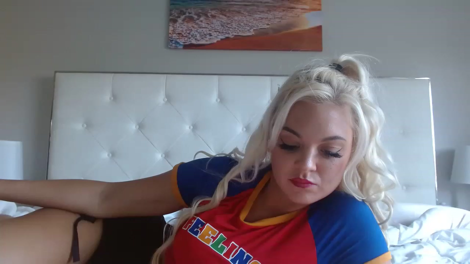 Gallery image thumbnail from Blondebunny5's myfreecams stream on, 01/19/2023, 19:07 image 3 of 20