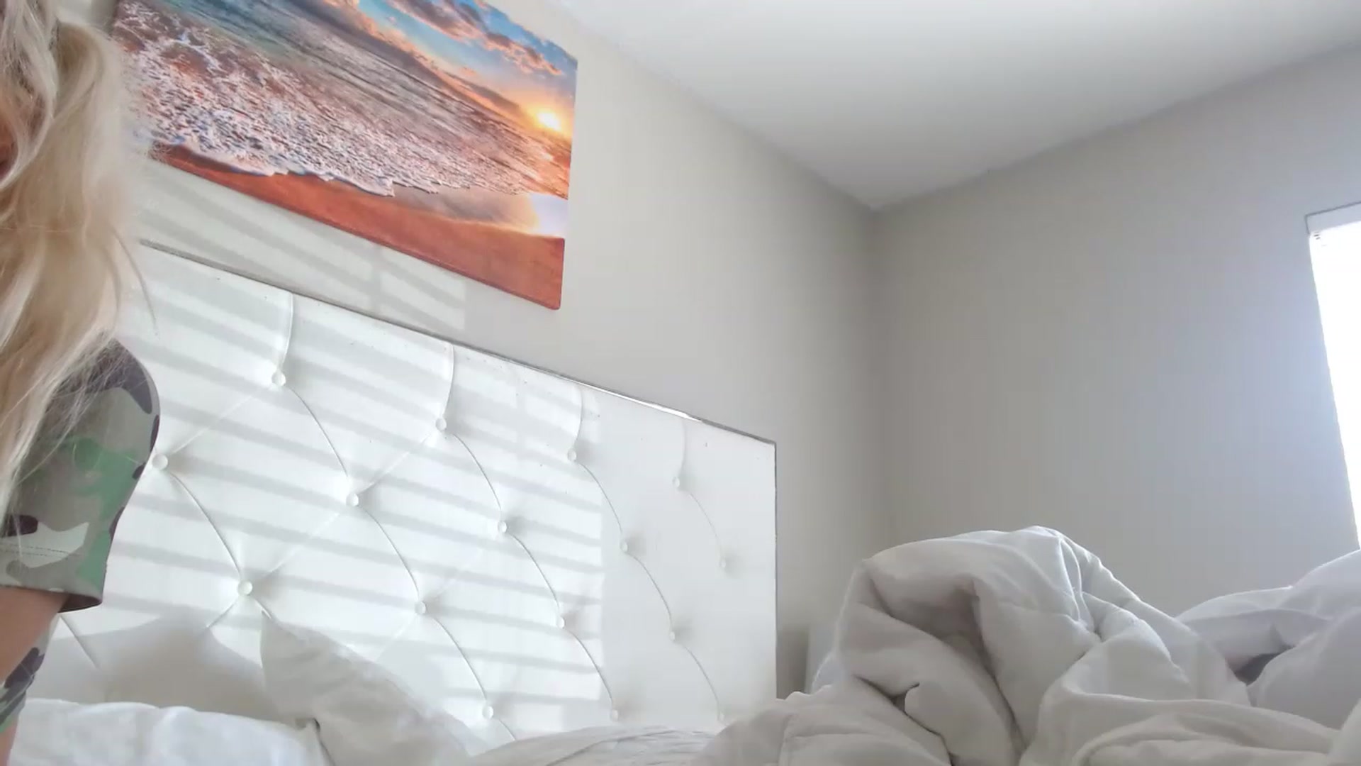 Gallery image thumbnail from Blondebunny5's myfreecams stream on, 02/15/2023, 15:40 image 18 of 20