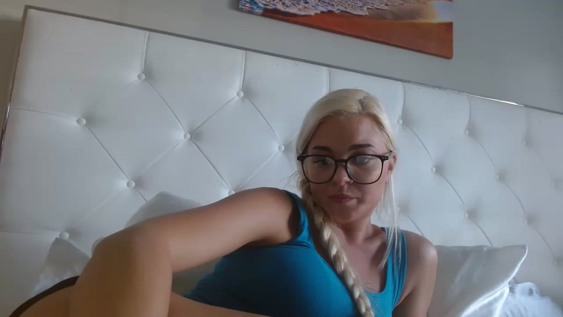 Gallery image thumbnail from Blondebunny5's myfreecams stream on, 02/25/2023, 18:35 image 17 of 20