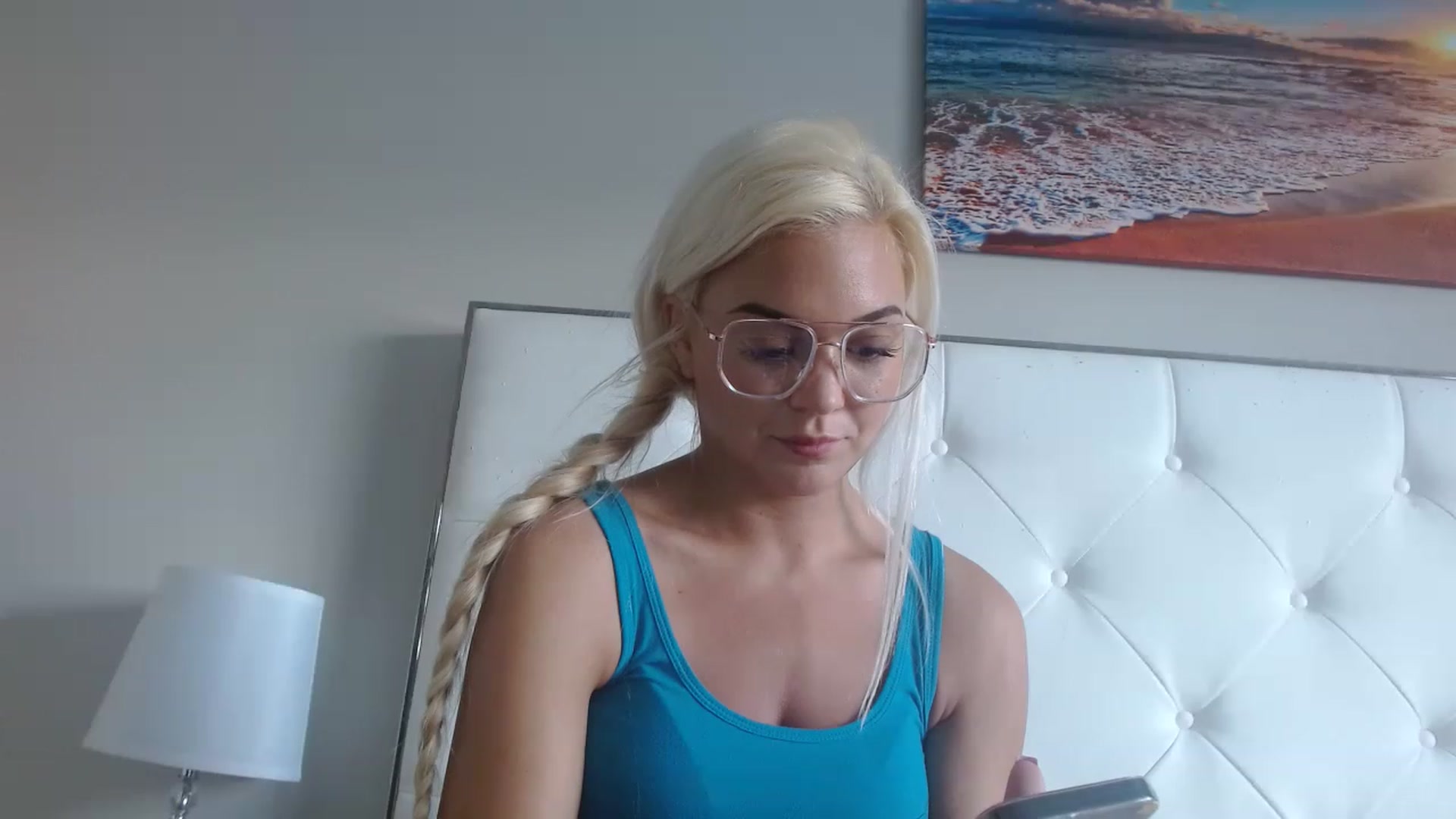 Gallery image thumbnail from Blondebunny5's myfreecams stream on, 02/25/2023, 18:35 image 4 of 20