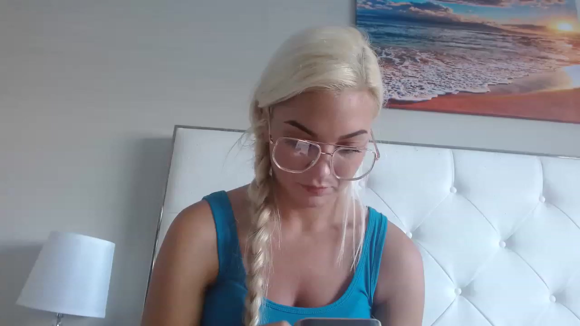Gallery image thumbnail from Blondebunny5's myfreecams stream on, 02/25/2023, 18:35 image 9 of 20