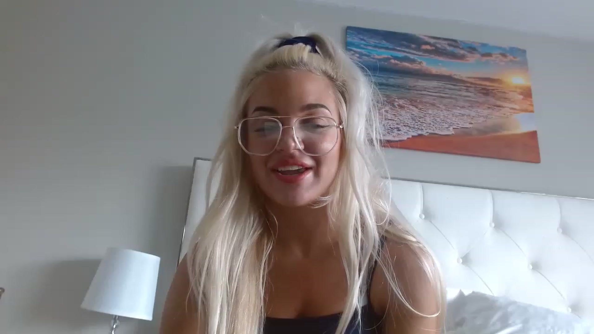Gallery image thumbnail from Blondebunny5's myfreecams stream on, 03/09/2023, 16:01 image 20 of 20
