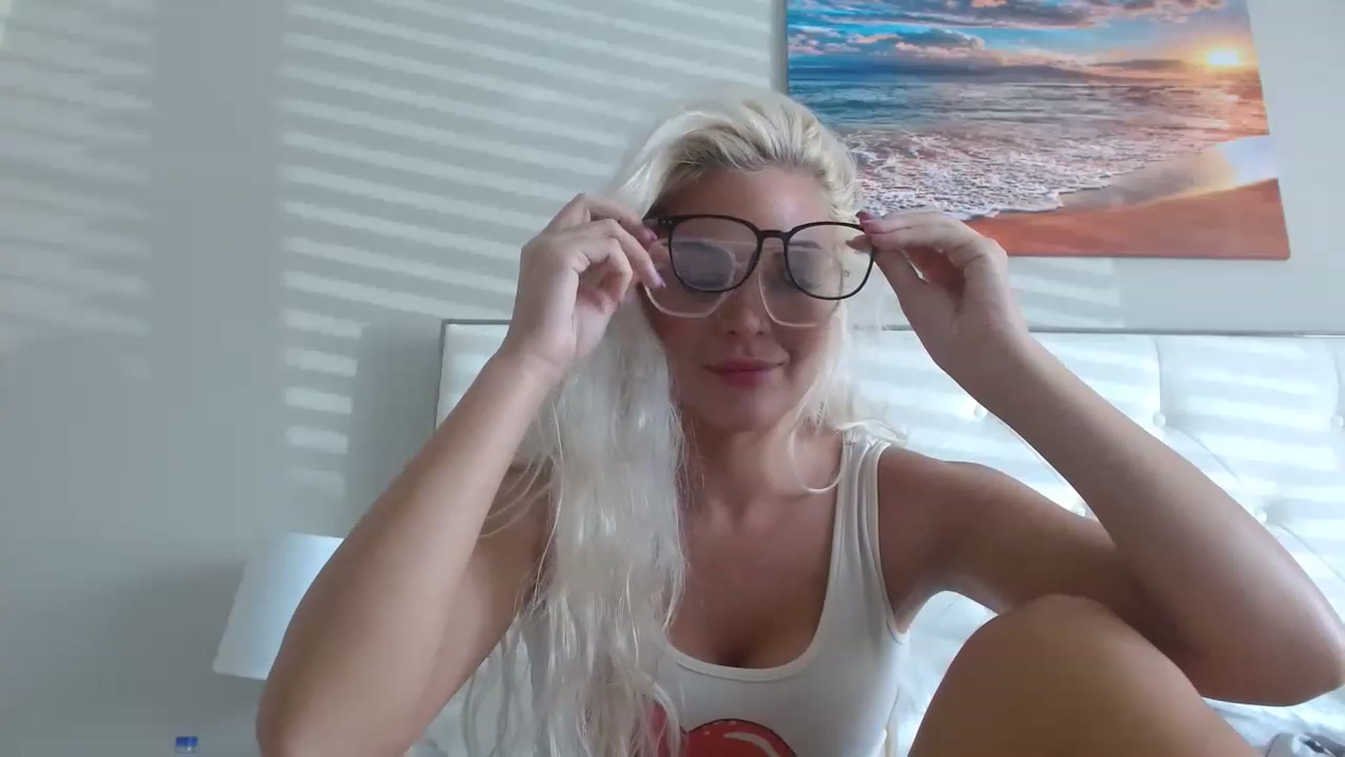 Gallery image thumbnail from Blondebunny5's myfreecams stream on, 03/11/2023, 17:22 image 2 of 20