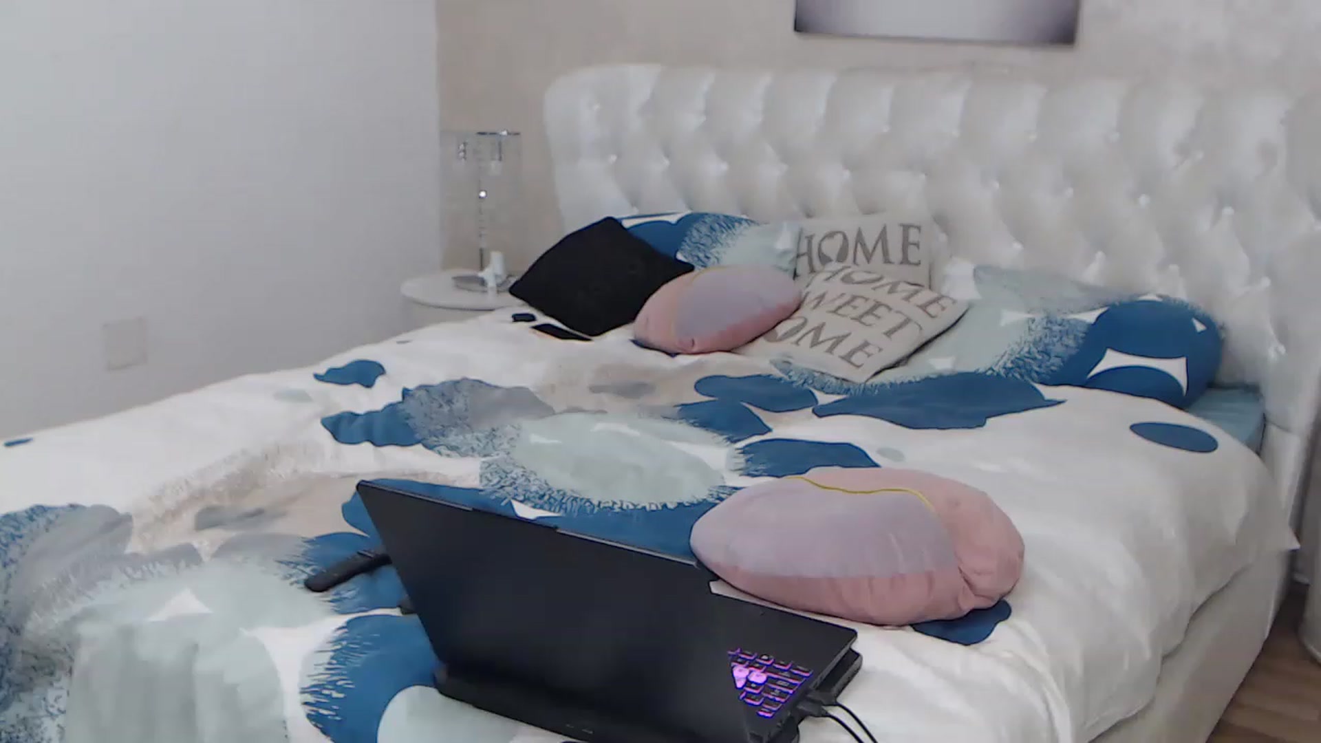 Gallery image thumbnail from BlondeeFairy's myfreecams stream on, 12/22/2022, 21:06 image 4 of 20