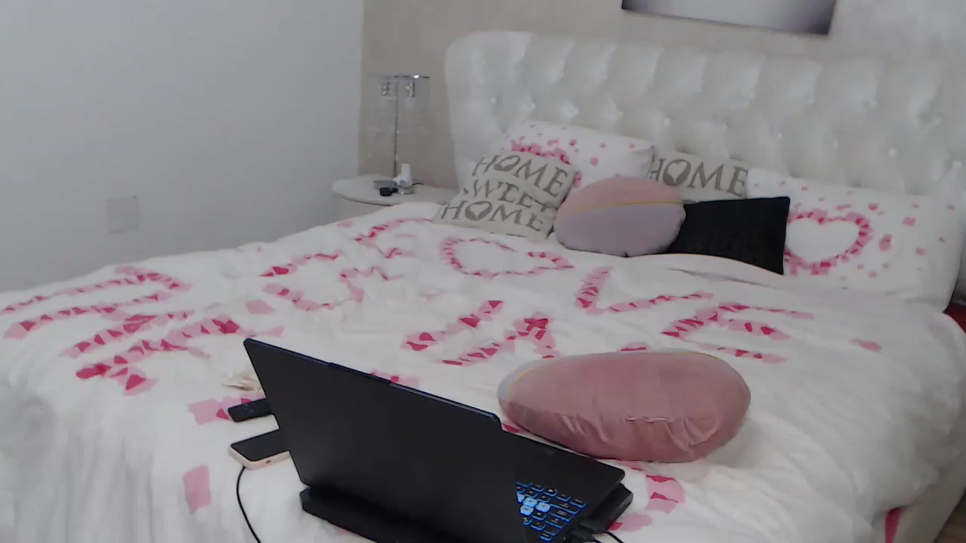 Gallery image thumbnail from BlondeeFairy's myfreecams stream on, 02/23/2023, 21:17 image 10 of 20
