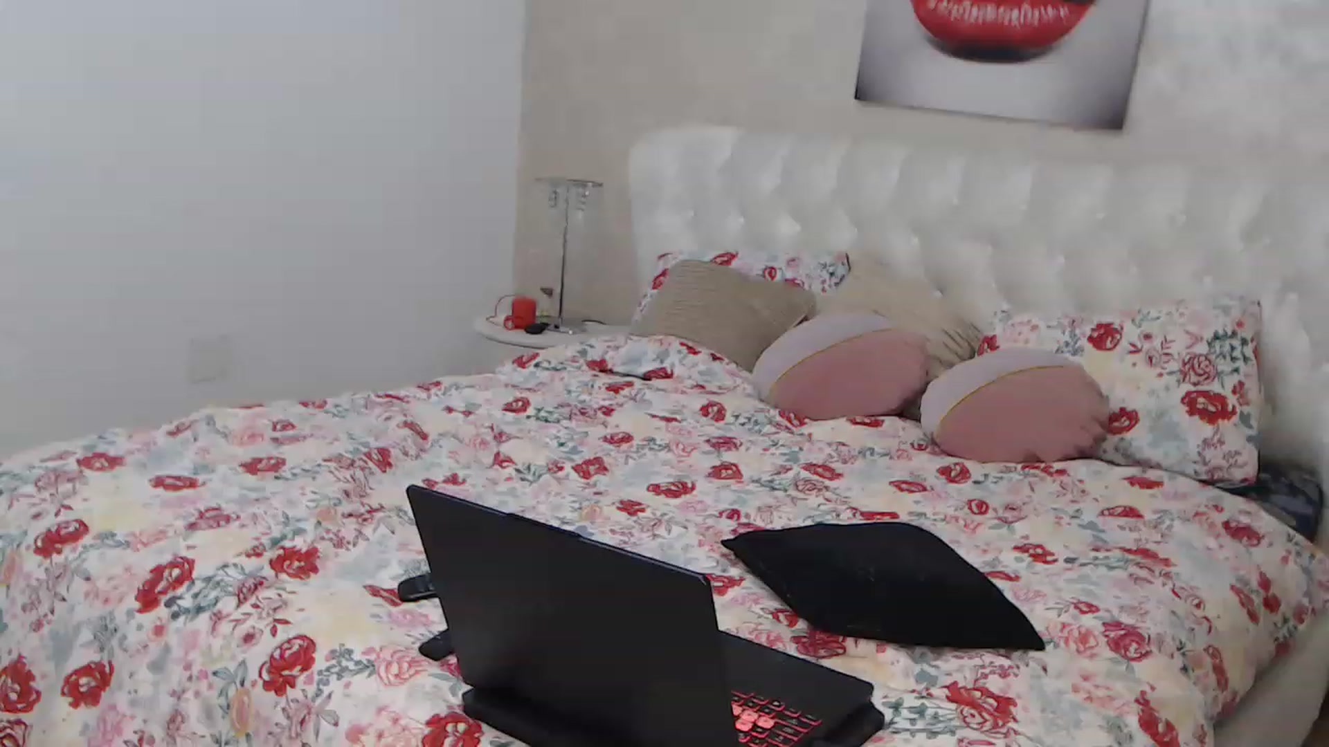 Gallery image thumbnail from BlondeeFairy's myfreecams stream on, 04/21/2023, 20:15 image 7 of 20