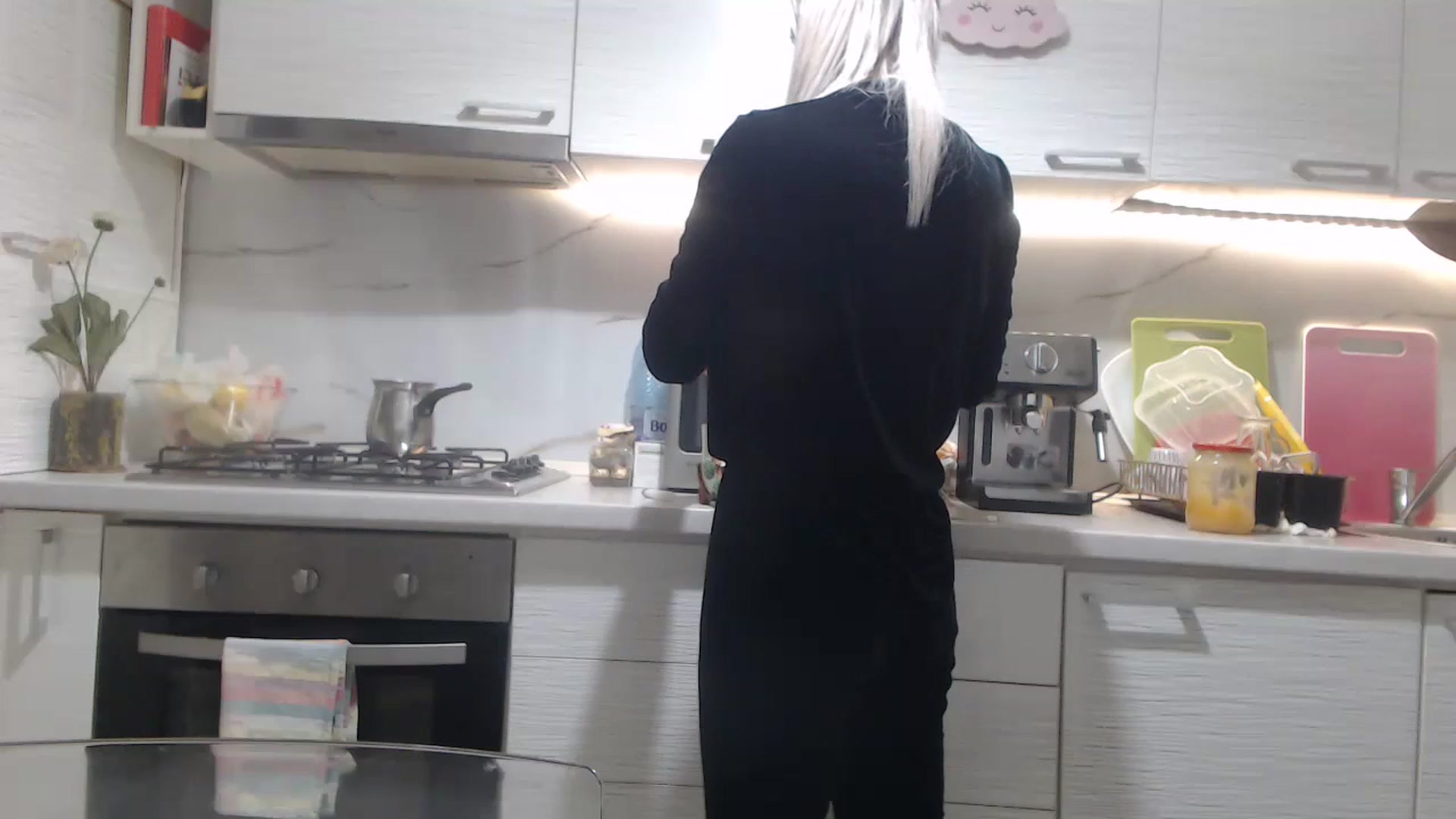 Gallery image thumbnail from BlondeeFairy's myfreecams stream on, 11/24/2023, 21:17 image 10 of 20
