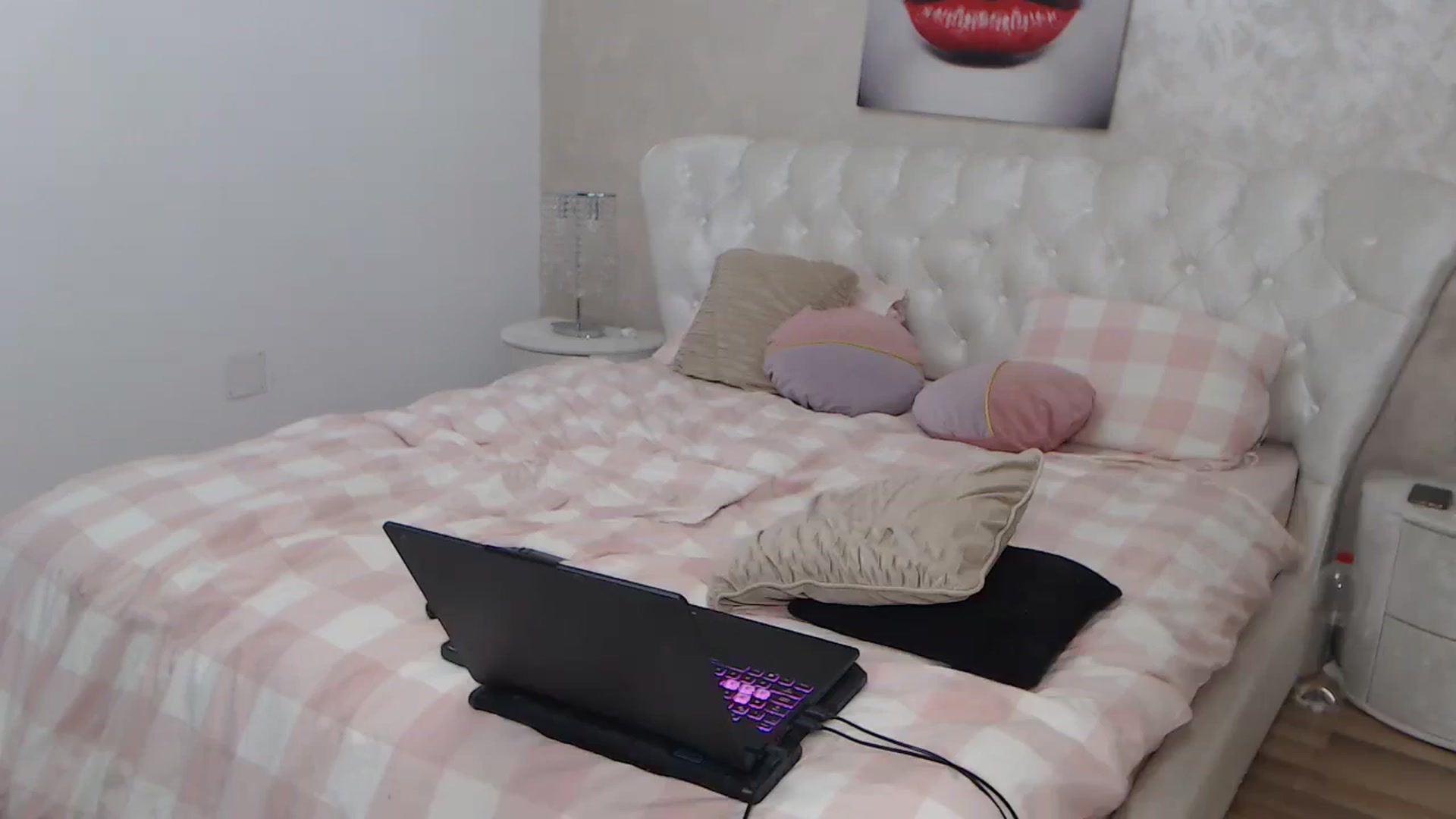 Gallery image thumbnail from BlondeeFairy's myfreecams stream on, 11/29/2023, 21:20 image 13 of 20