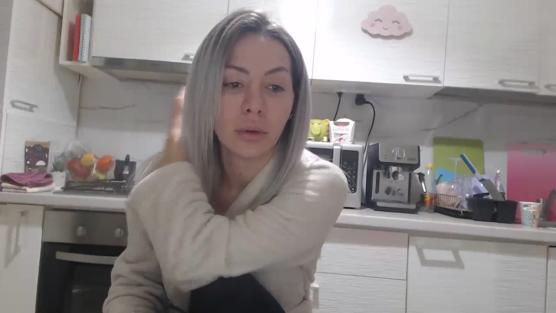 Gallery image thumbnail from BlondeeFairy's myfreecams stream on, 02/02/2024, 20:59 image 16 of 20