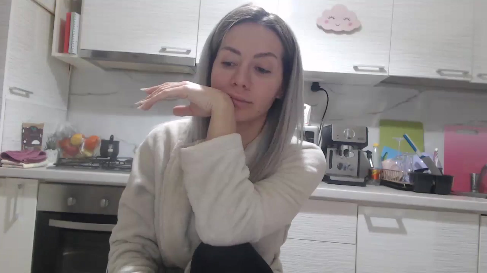 Gallery image thumbnail from BlondeeFairy's myfreecams stream on, 02/02/2024, 20:59 image 18 of 20