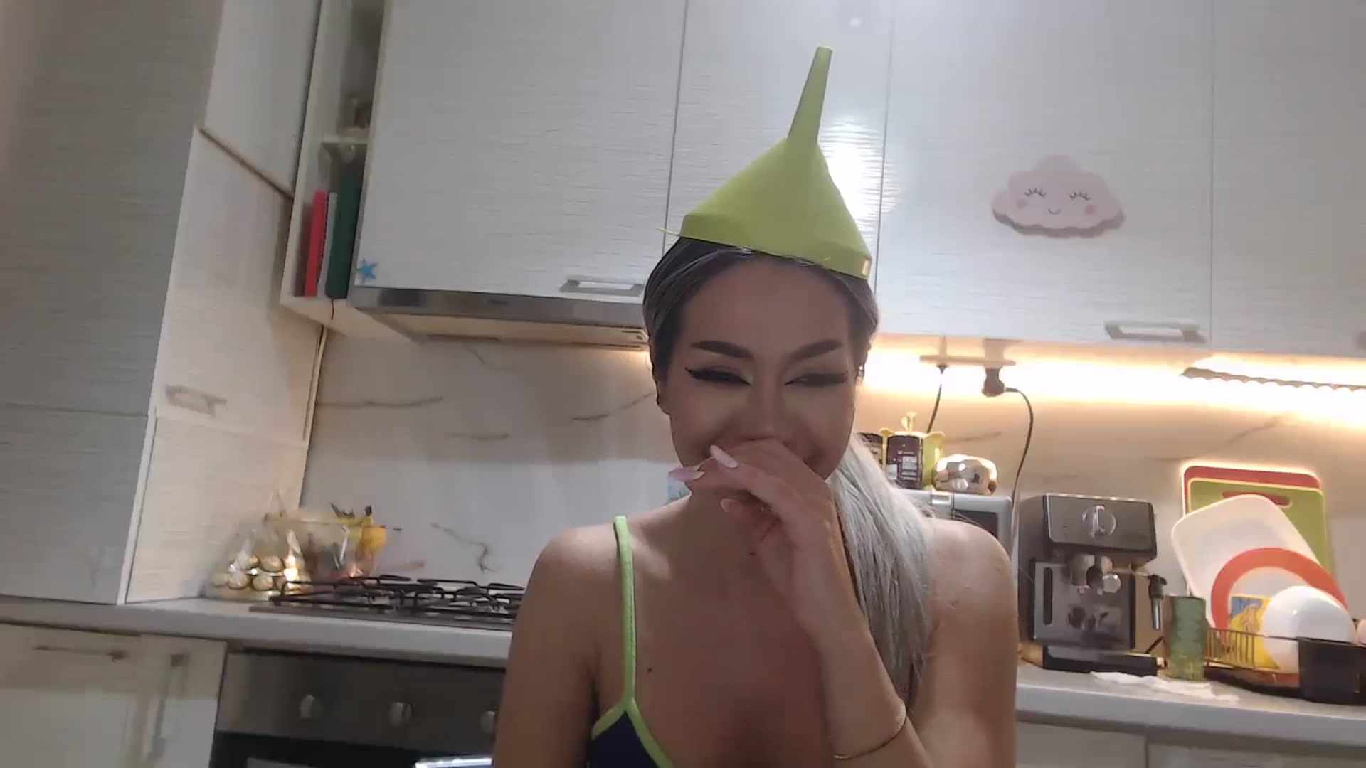 Gallery image thumbnail from BlondeeFairy's myfreecams stream on, 02/23/2024, 20:53 image 10 of 20