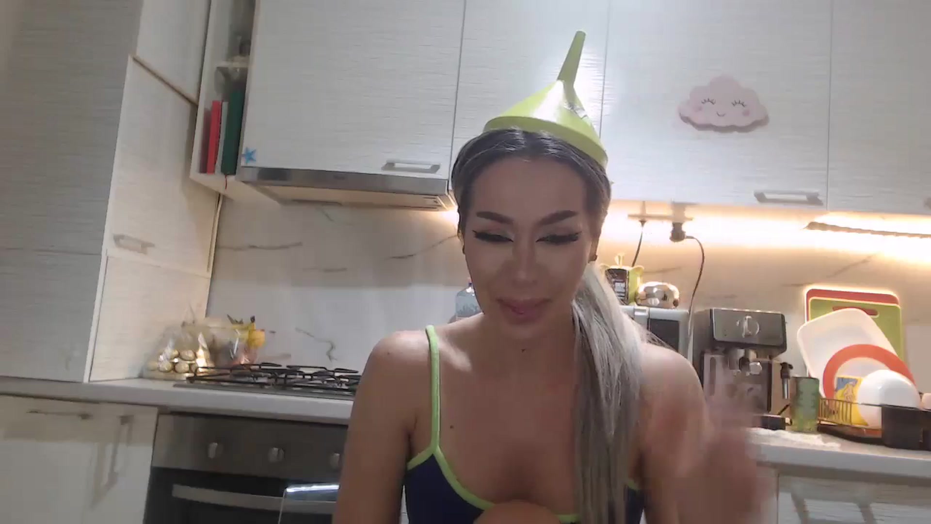 Gallery image thumbnail from BlondeeFairy's myfreecams stream on, 02/23/2024, 20:53 image 8 of 20