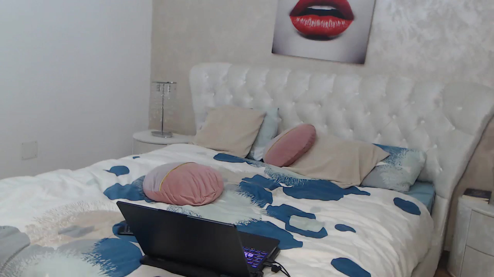 Gallery image thumbnail from BlondeeFairy's myfreecams stream on, 02/24/2024, 21:10 image 8 of 20