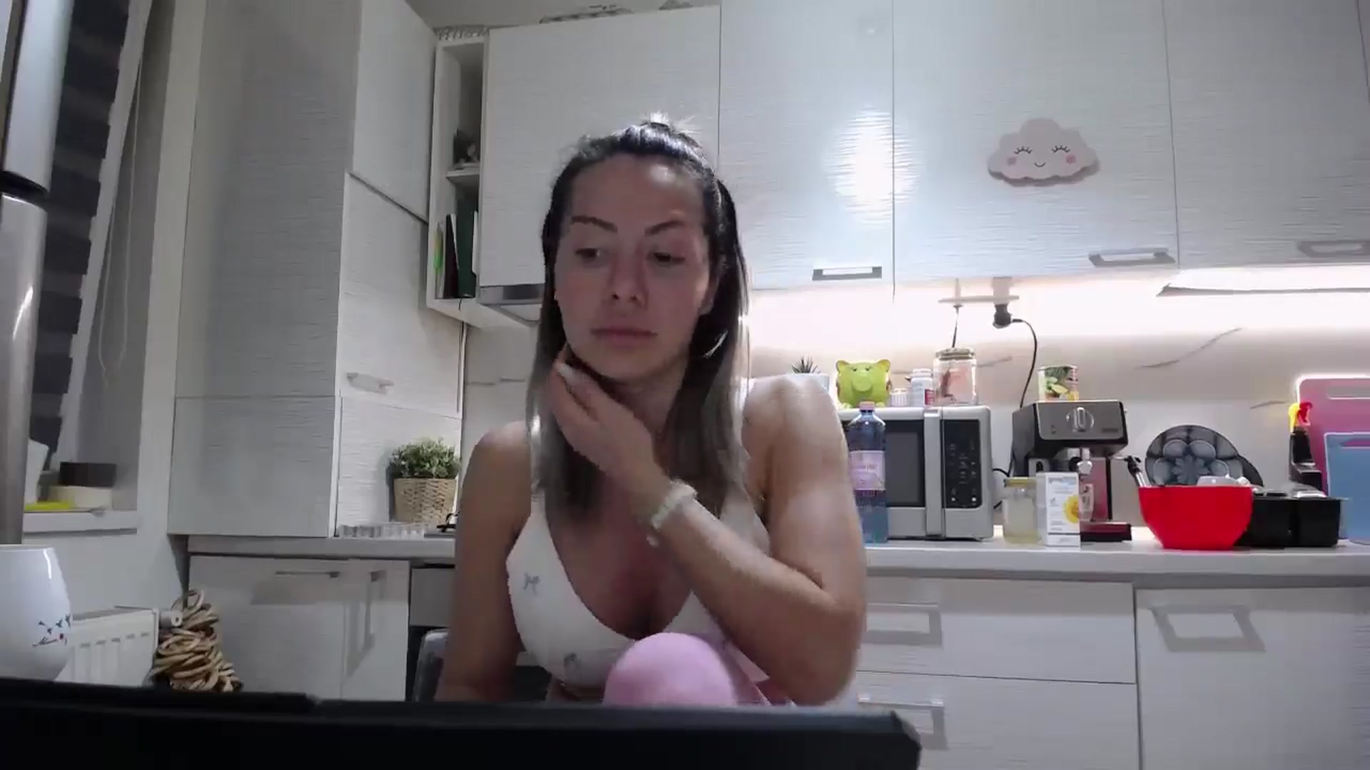 Gallery image thumbnail from BlondeeFairy's myfreecams stream on, 01/09/2025, 21:16 image 15 of 20