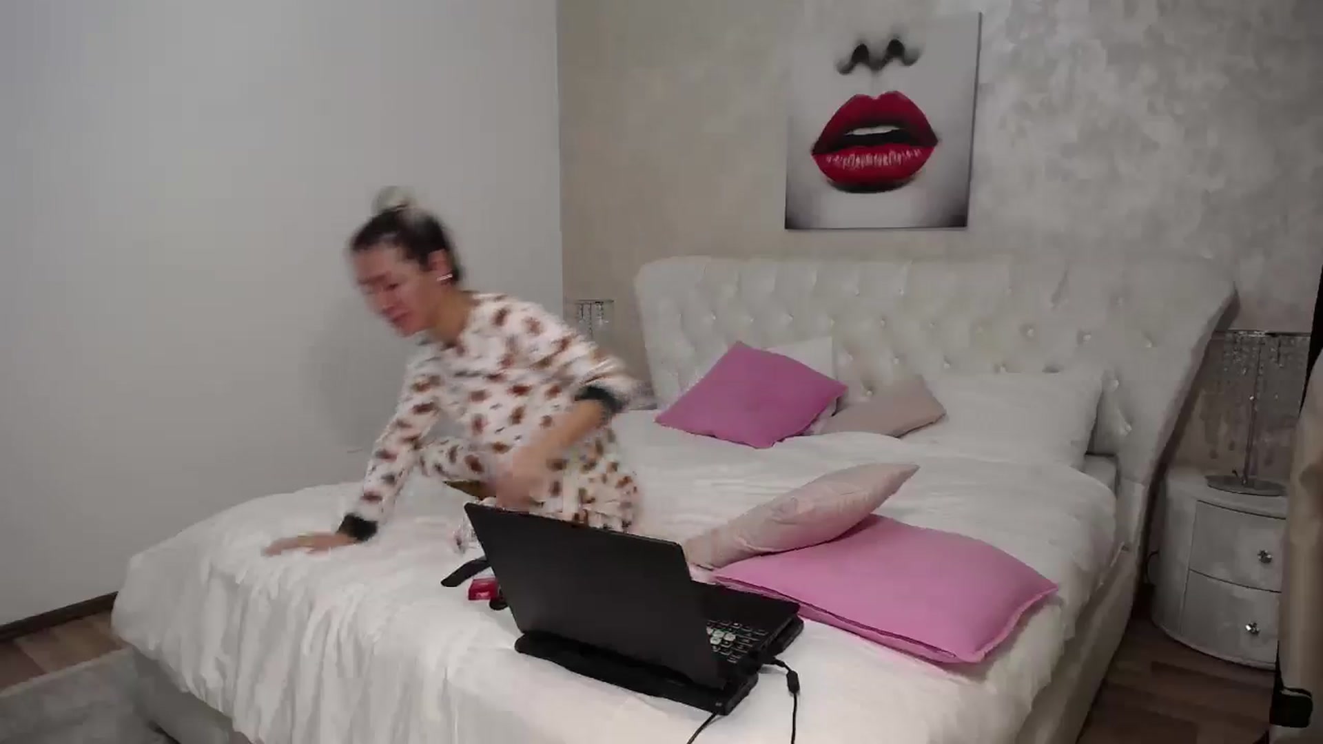 Gallery image thumbnail from BlondeeFairy's myfreecams stream on, 11/30/2025, 03:09 image 13 of 20