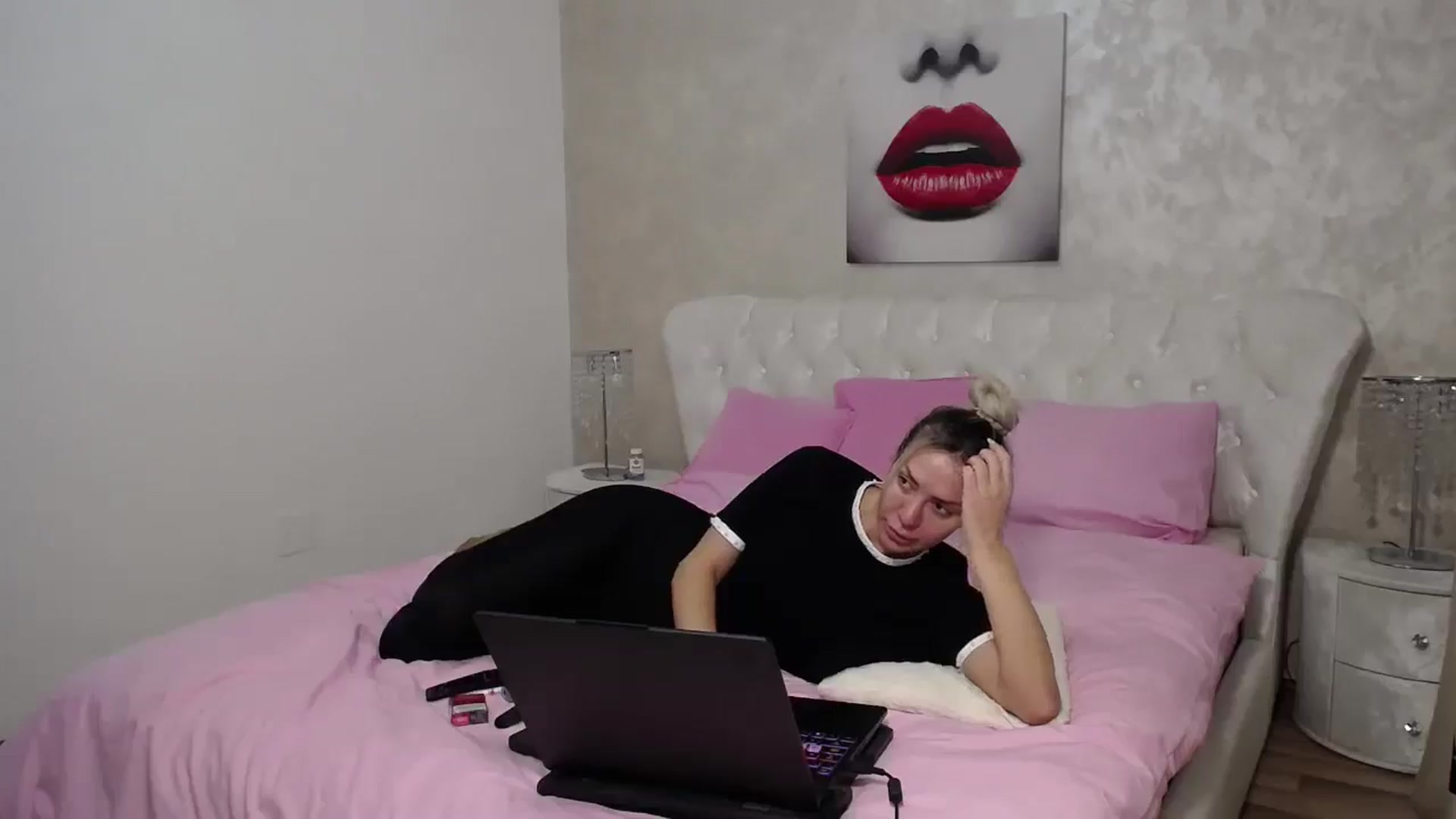 Gallery image thumbnail from BlondeeFairy's myfreecams stream on, 12/23/2025, 21:26 image 20 of 20
