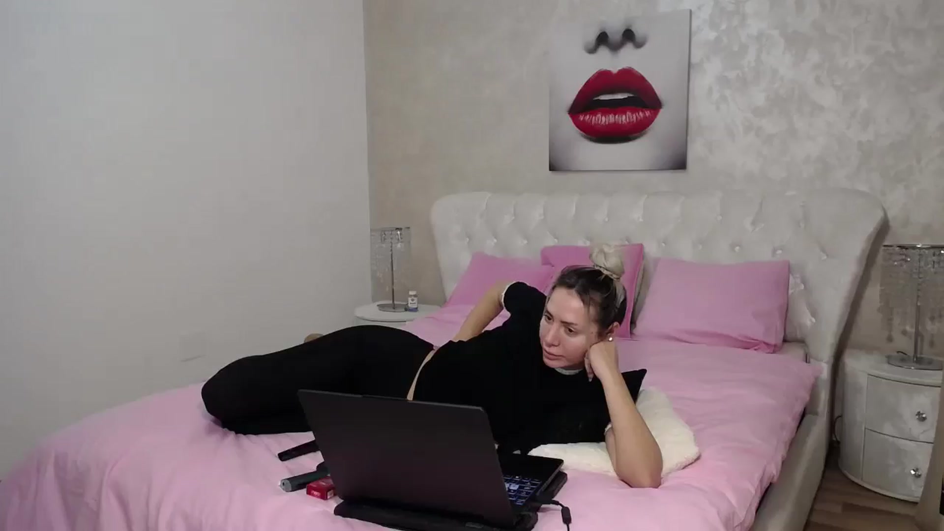 Gallery image thumbnail from BlondeeFairy's myfreecams stream on, 12/23/2025, 21:26 image 5 of 20