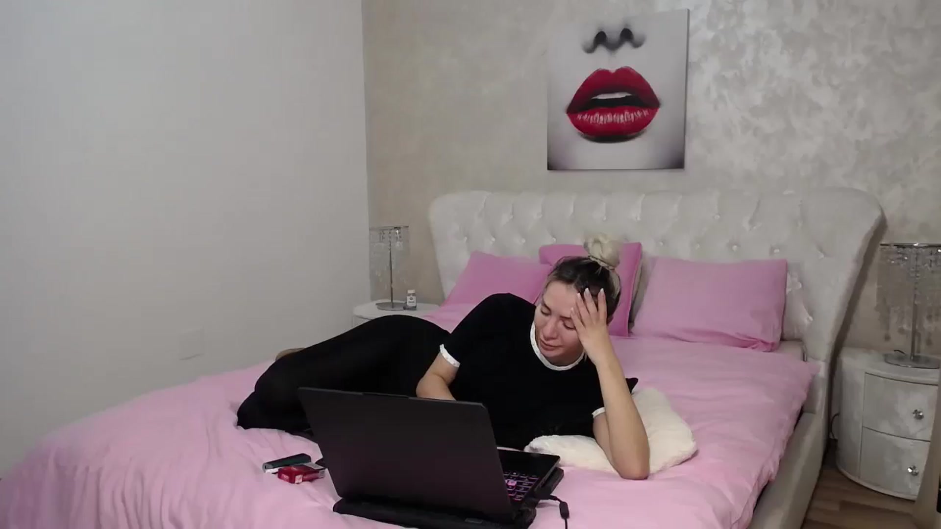 Gallery image thumbnail from BlondeeFairy's myfreecams stream on, 12/23/2025, 21:26 image 9 of 20