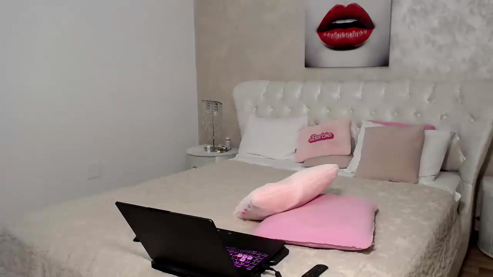 Gallery image thumbnail from BlondeeFairy's myfreecams stream on, 06/22/2026, 20:16 image 4 of 20